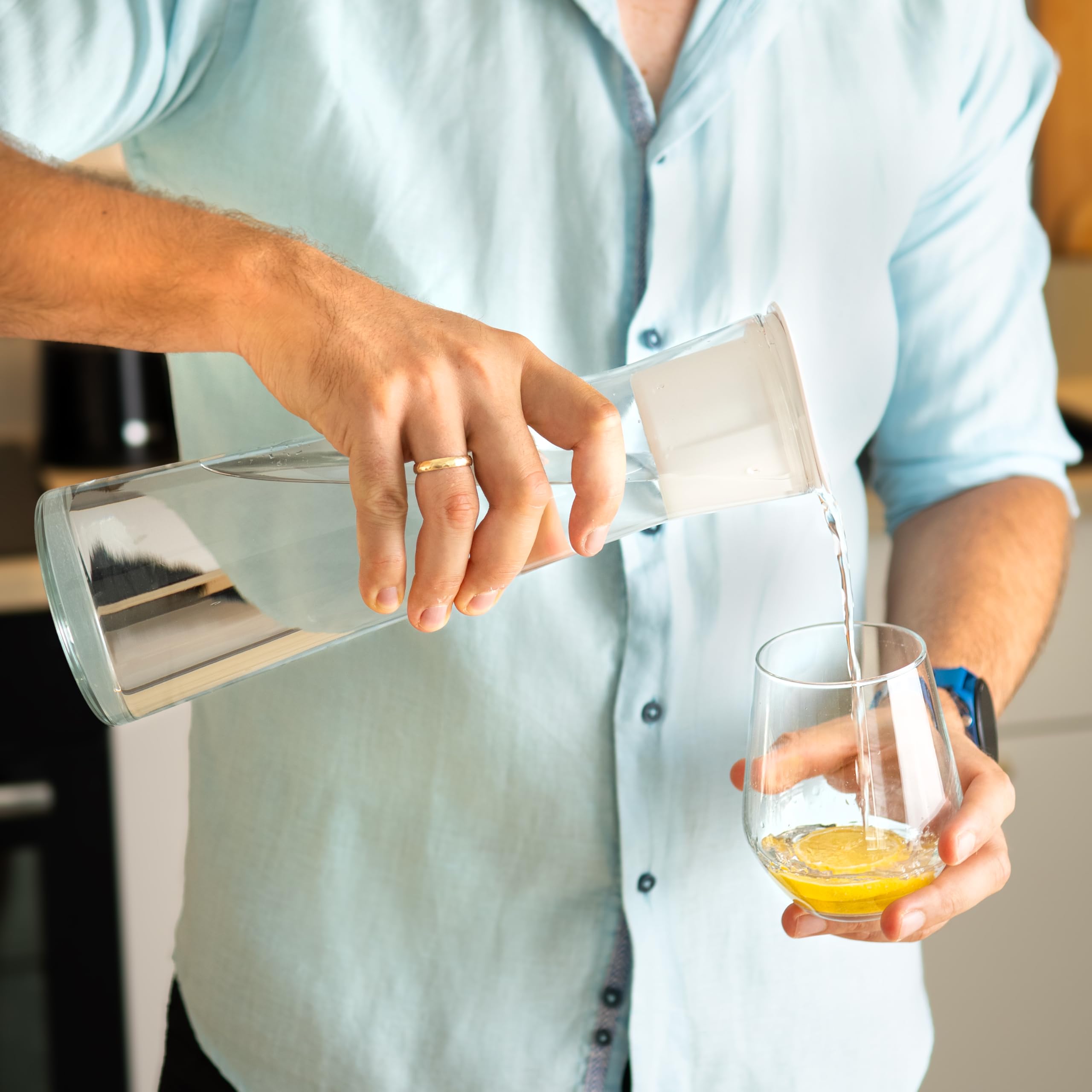 Wessper K1 BOROSCILICATE Actitex 1L Bottiglia Filtrante per acqua In vetro borosilicato, 4 Filtri Fast Disk Inclusi riduce il cloro nell'acqua, Acqua Filtrata Istantaneamente, Bianco/Trasparente