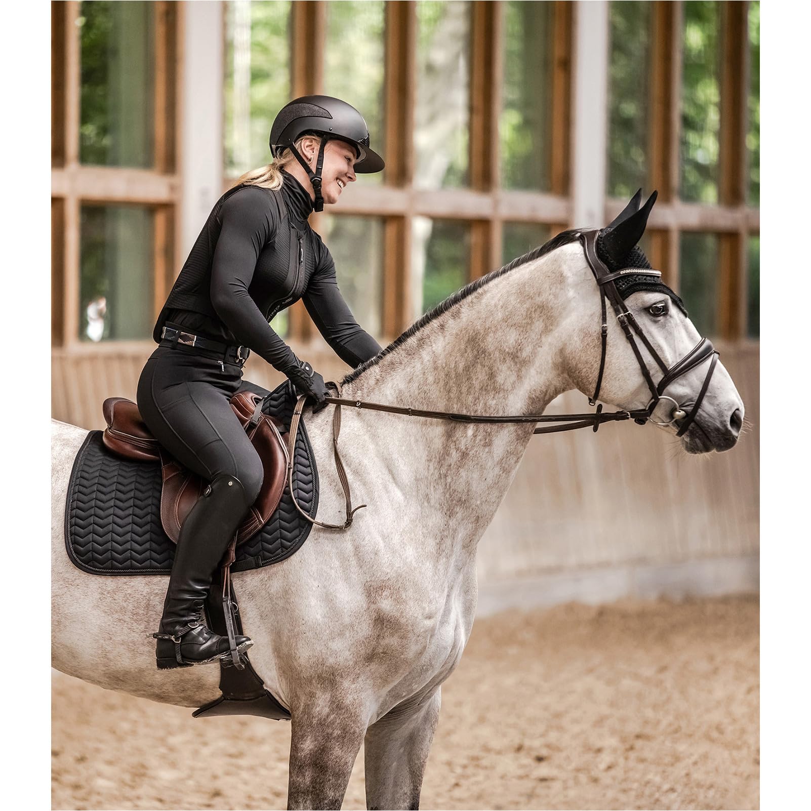 RL24 - Rückenprotektor P24 Flex Swing – Schwarz – Gr. M (Erwachsene) | Protektorenweste – Reiter Schutzweste – atmungsaktiv & leicht – automatische Weitenregulierung – Unisex Reitweste
