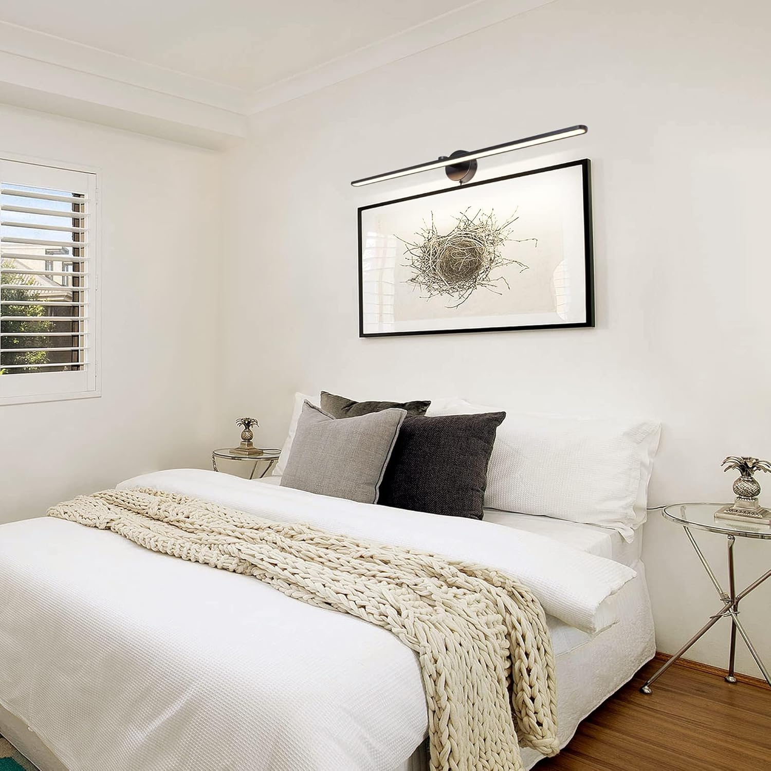 MantoLite 32'' Picture Lights for Wall，Vanity Lights for Bathroom,Plug-in or Hardwired，18W 3000K LED Non-Dimmable Modern Bathroom Lighting Fixtures Over Mirror and Wall Lights for Bedroom（Black）