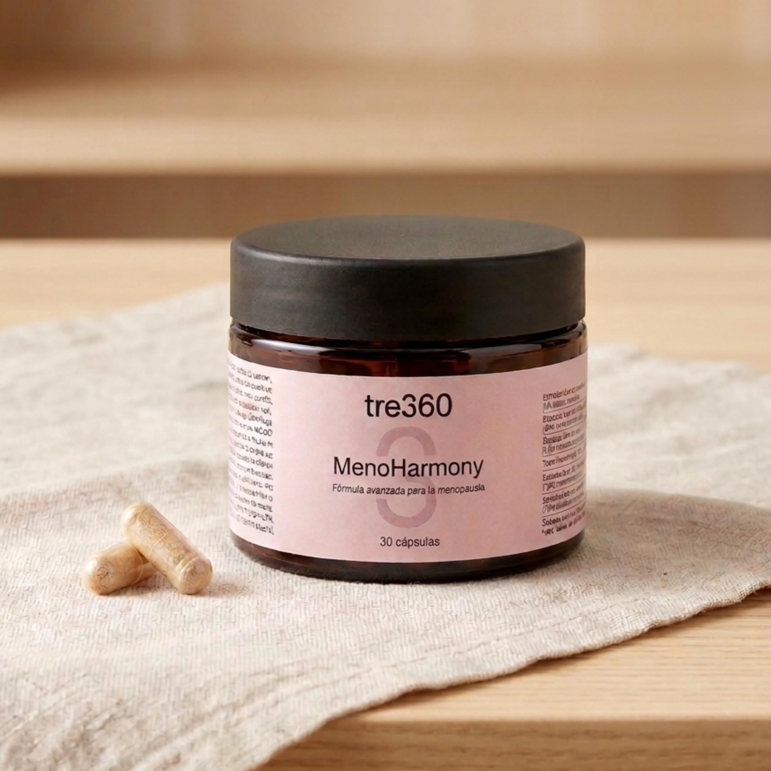 Tres60 - MenoHarmony - 30 Cápsulas - Complemento Alimenticio para Menopausia con Isoflavonas de Soja, Cimicífuga, Salvia, Pasiflora y Resveratrol - Equilibrio Hormonal, Bienestar Femenino