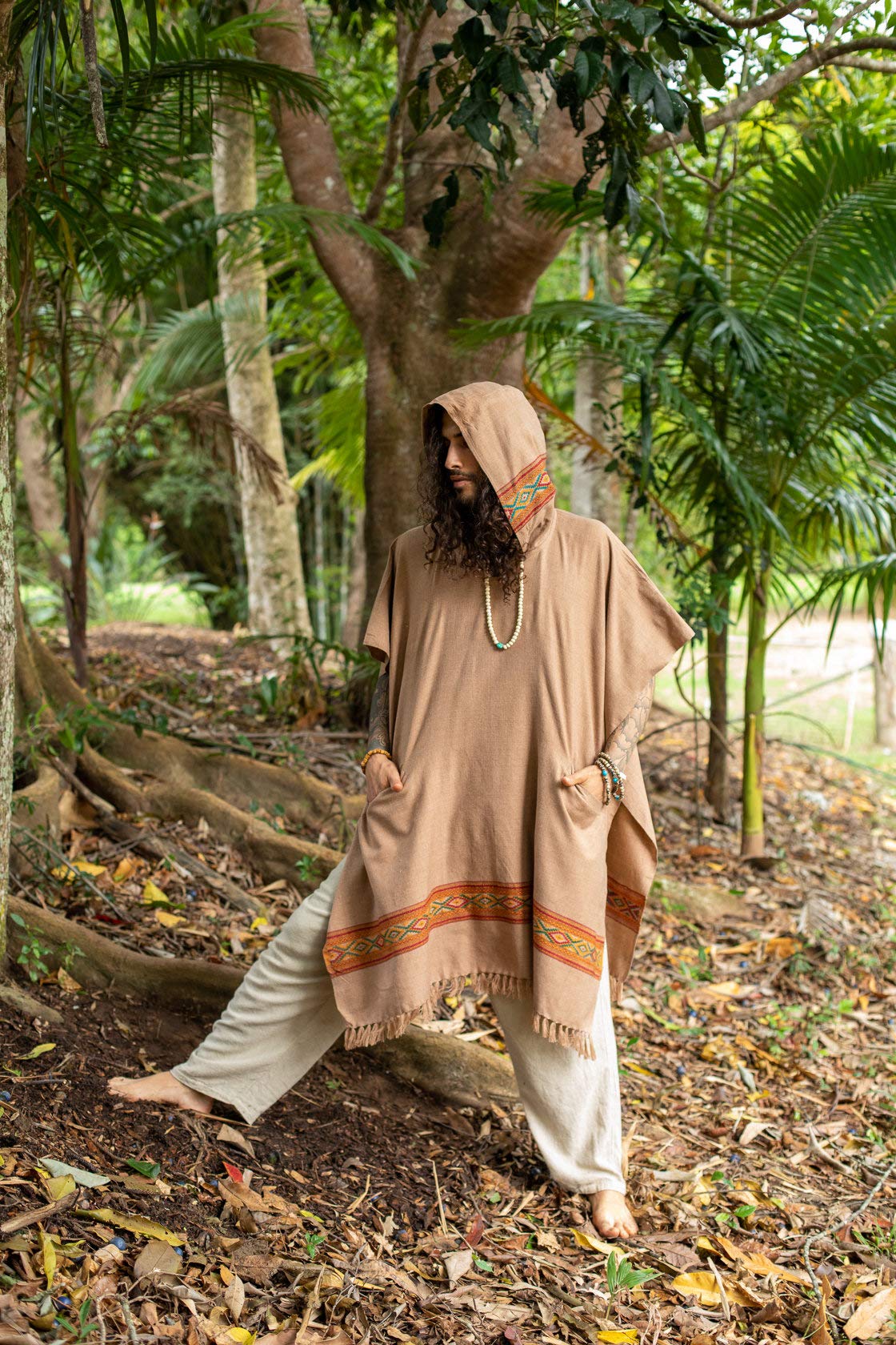 AJJAYA UPEKKHA Poncho con capucha marrón para hombre largo de lana de cachemir con bordado tribal, capucha grande, bolsillos, hippie, primitivo, gitano, boho