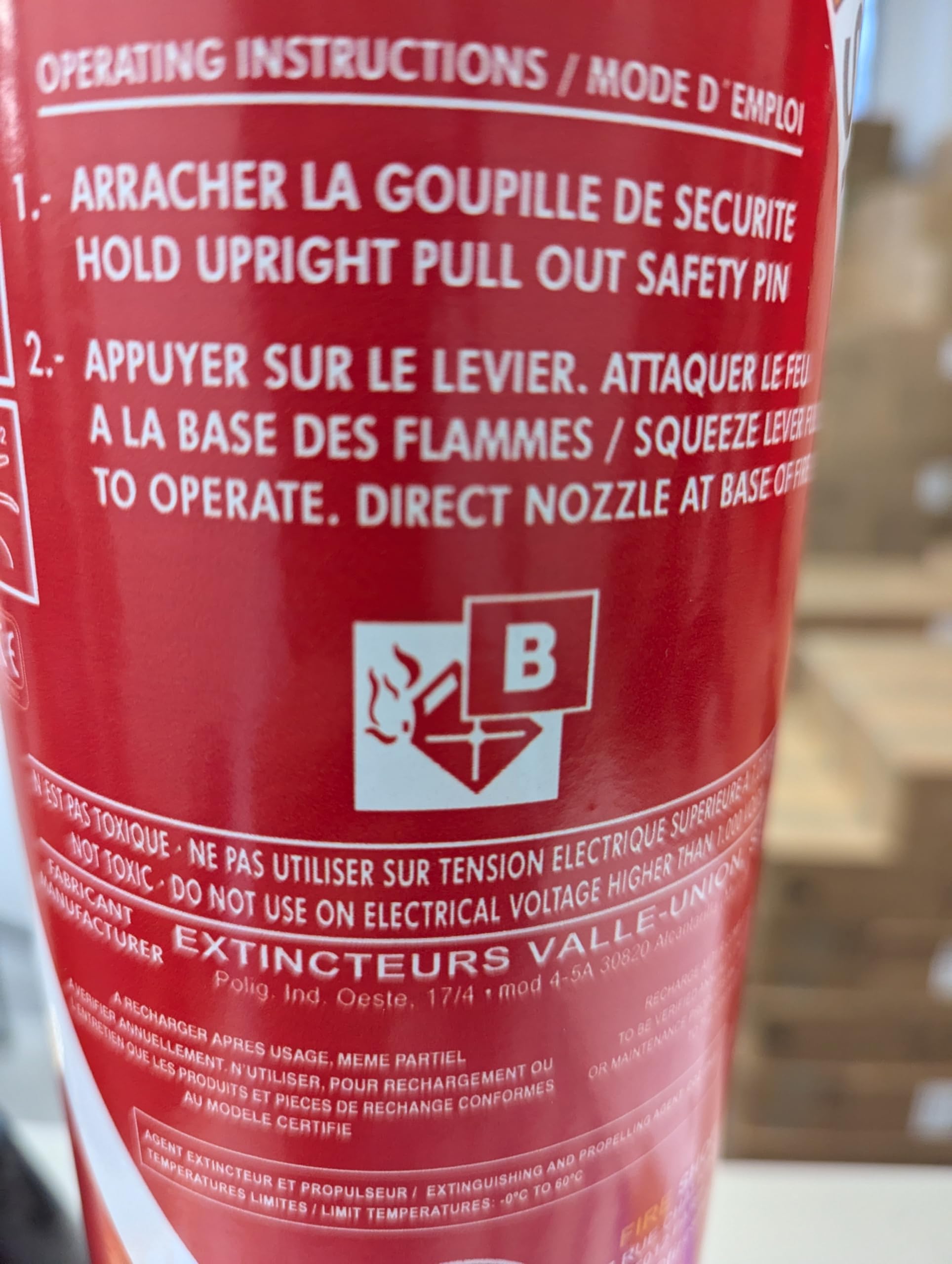 Extincteur CO2 capacité 2 Kg avec Support de Fixation Norme CE Europe