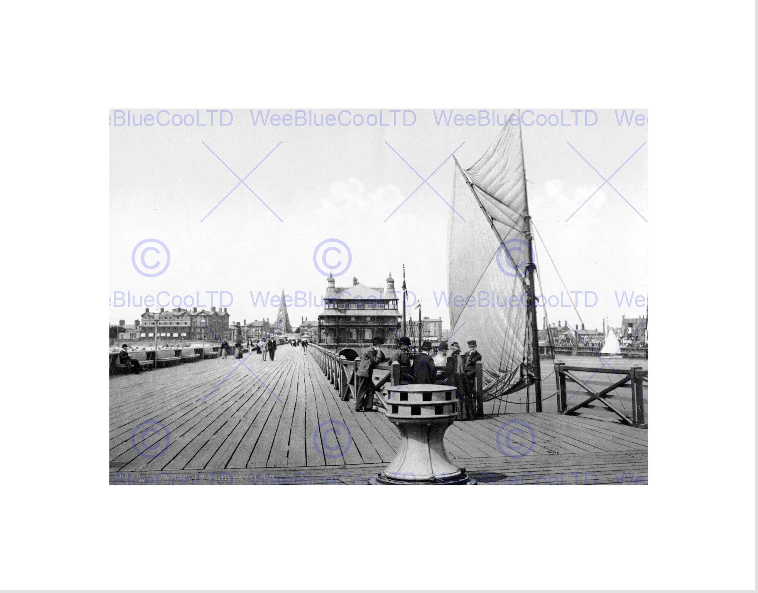 Wee Blue Coo Lowestoft The Pier Pavillion England Old BW Wall Art Print