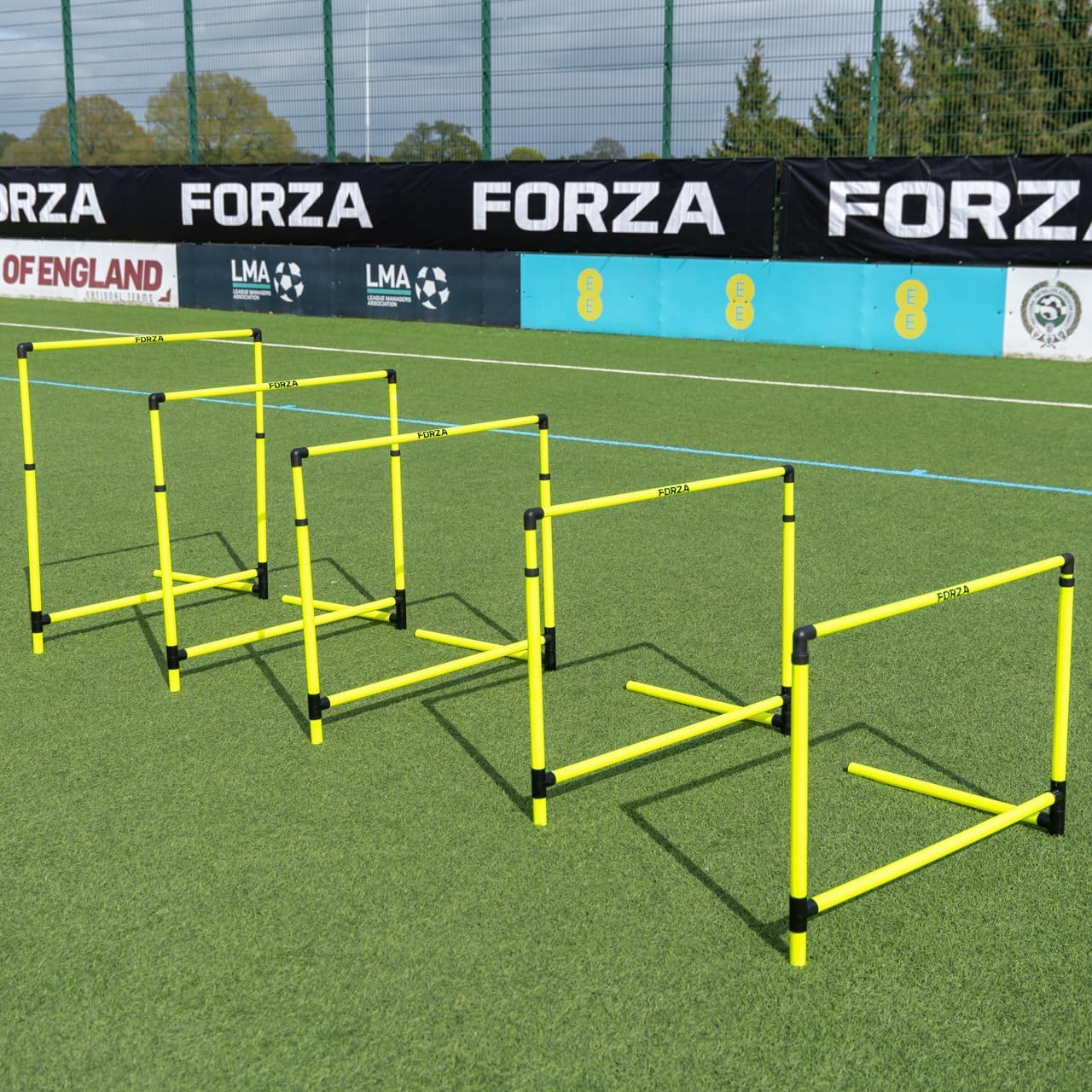 FORZA Haies d’Entraînement Réglables [Pack de 5] | Hauteur Ajustable de 68,5 cm à 106,5 cm | Bases Lestées pour Stabilité | Entraînement de Vitesse et Agilité dans Plusieurs Sports
