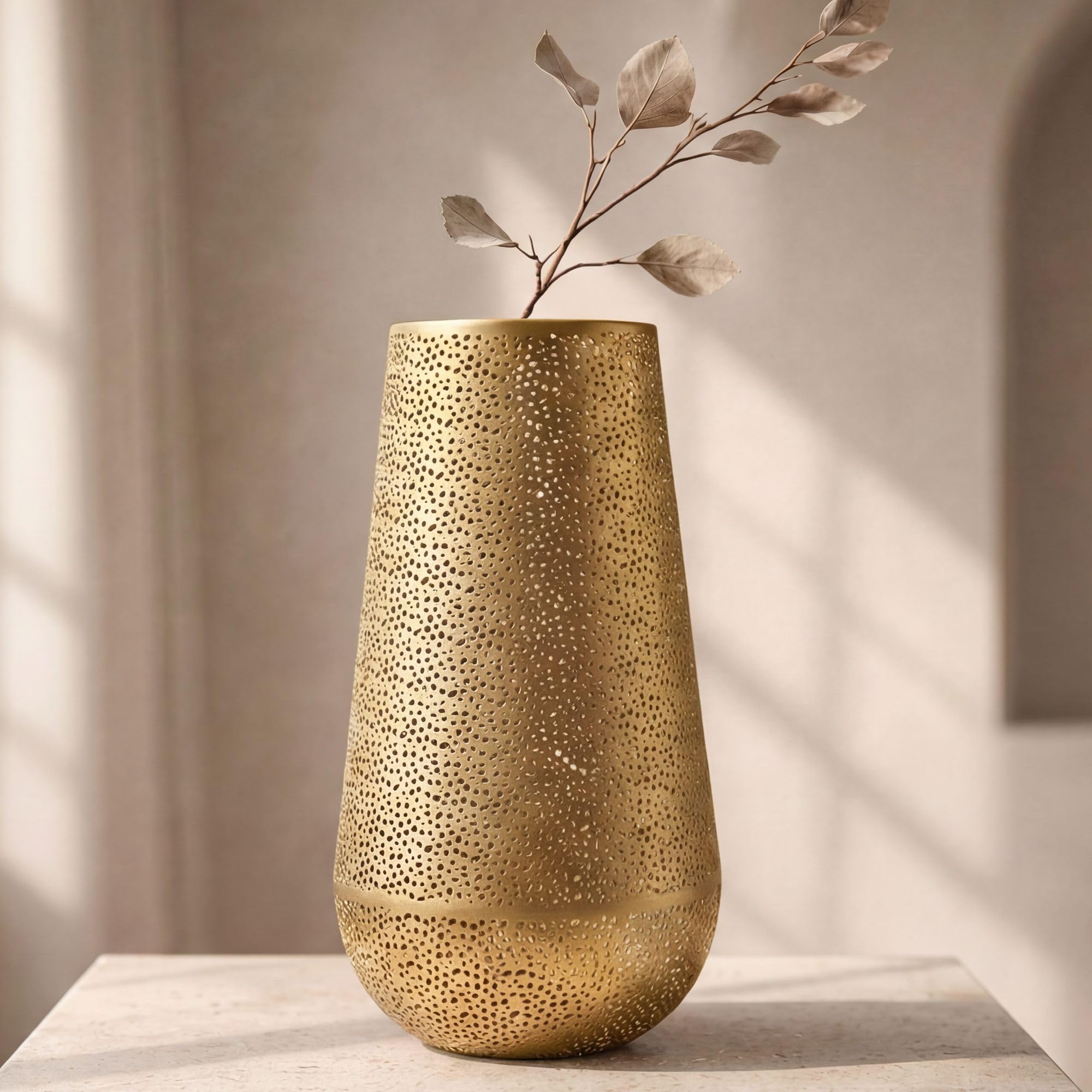 FineBuy Wazon dekoracyjny 25 x 25 x 47 cm Metal Złoty Okrągły Handmade | Wazon podłogowy ażurowy, ręcznie wykonany z żelaza. Ażurowy wazon dekoracyjny, ozdoba do salonu i przedpokoju.