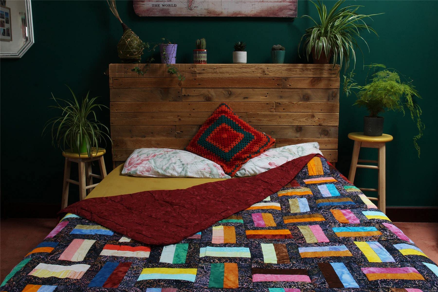Colcha acolchada LOUDelephant soluciona dormitorios apagados con patchwork reversible matrimonio