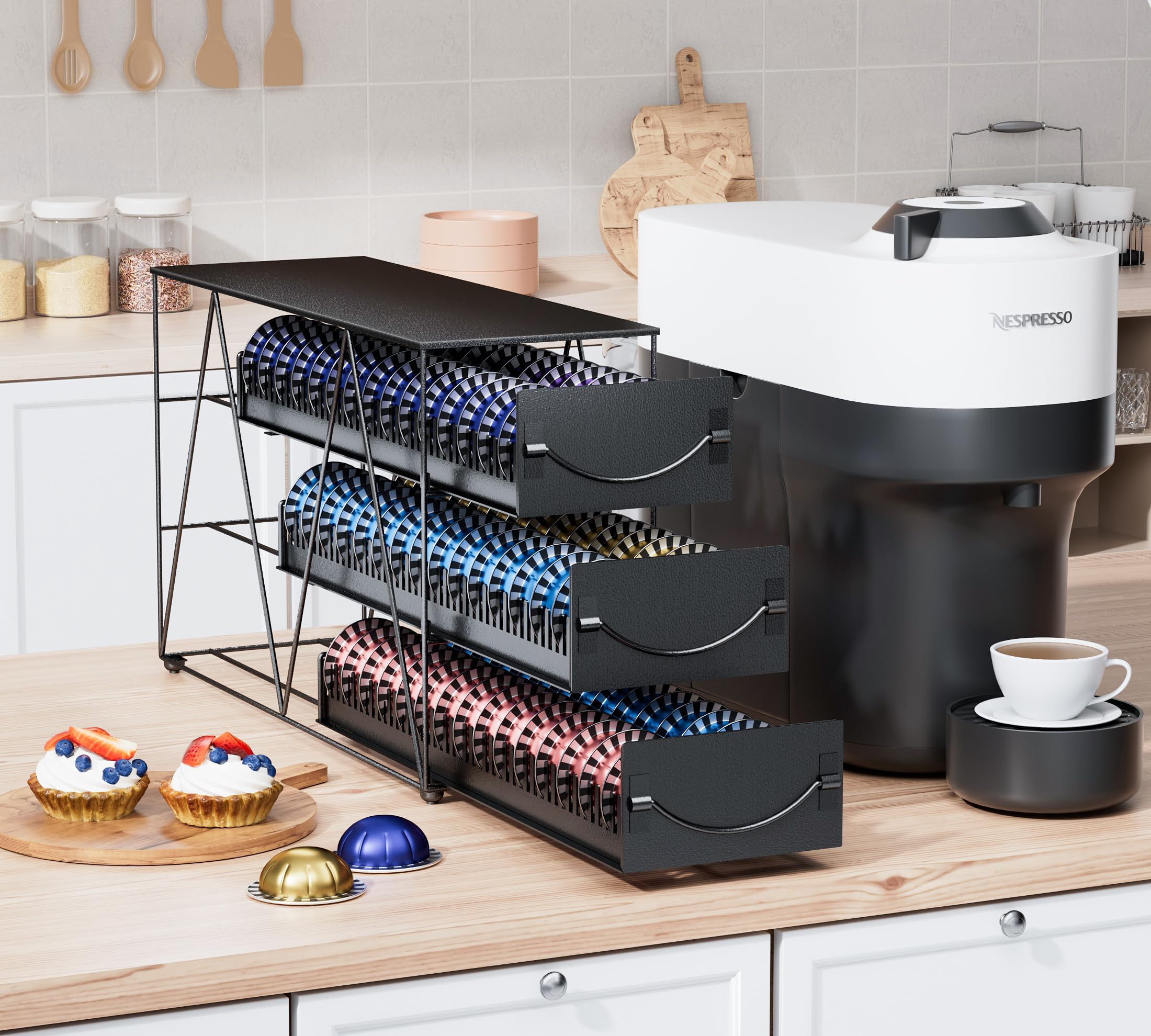 Le tiroir HFHOME peut contenir 90 dosettes Vertuo, organisateur de dosettes N à 3 niveaux, support de rangement de capsules de café en métal - Comptoir de café de cuisine à domicile.