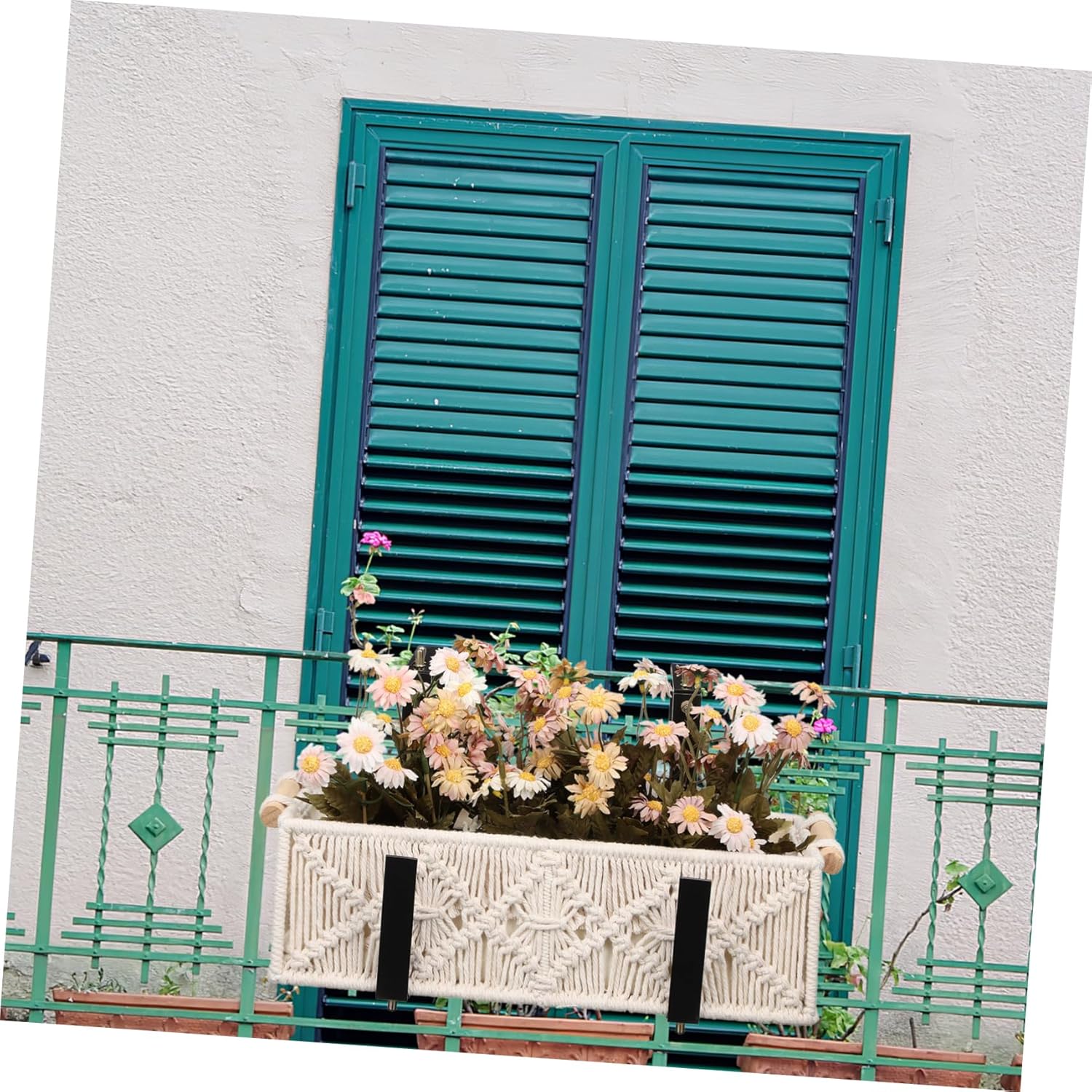 2pcs Railing Planter Brackets for Flower Boxes Sturdy Hooks for Balconies Decks and Railings Easy Installation for Indoor and Outdoor Use