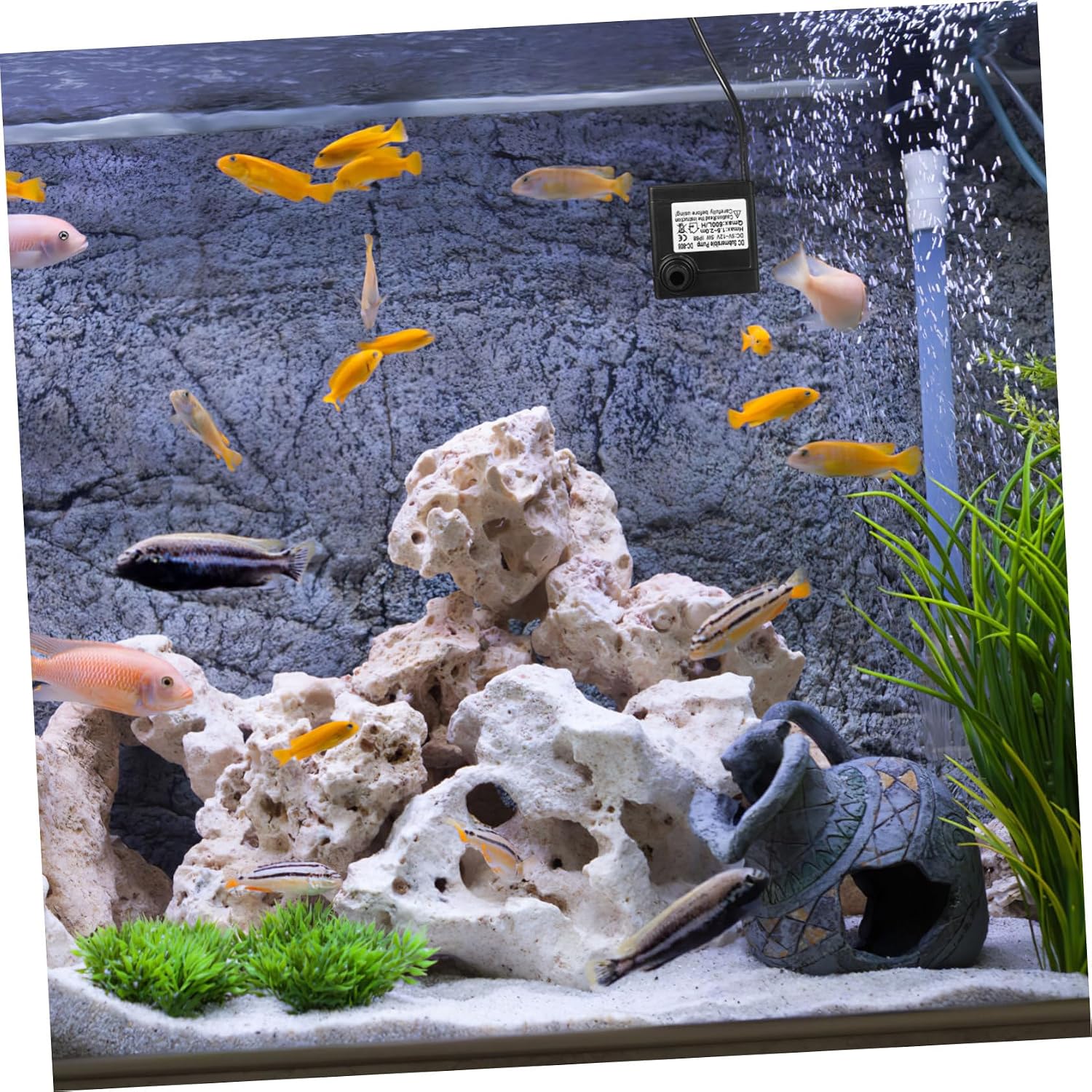 Aquarium Submersible Water Pump 5W 6-12V 500L/H Black
