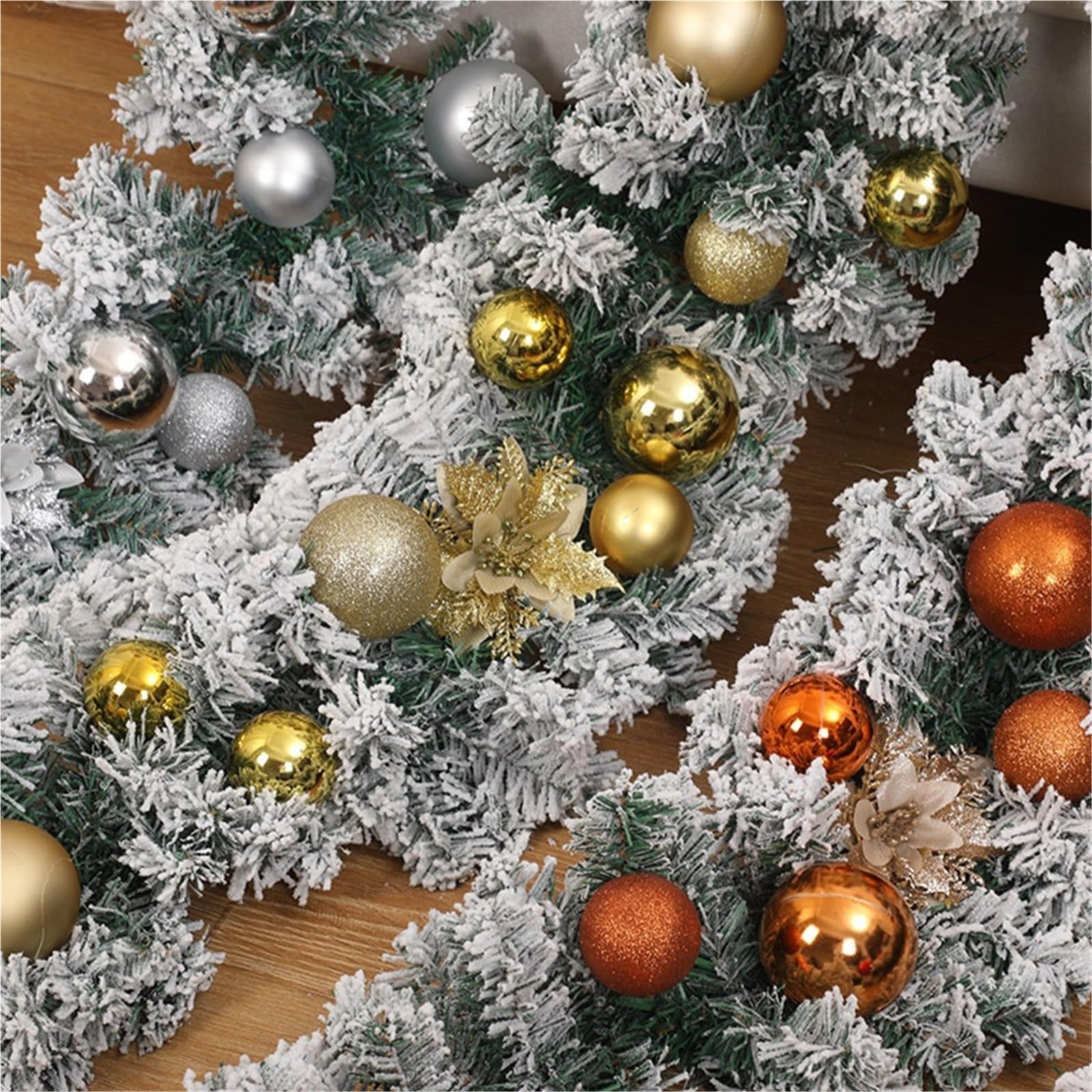 Weihnachts Lametta 8,85 Fuß Lange Weihnachtsgirlande Mit Ornamenten for Das Treppengeländer Im Eingangsbereich Girlande(Silver)