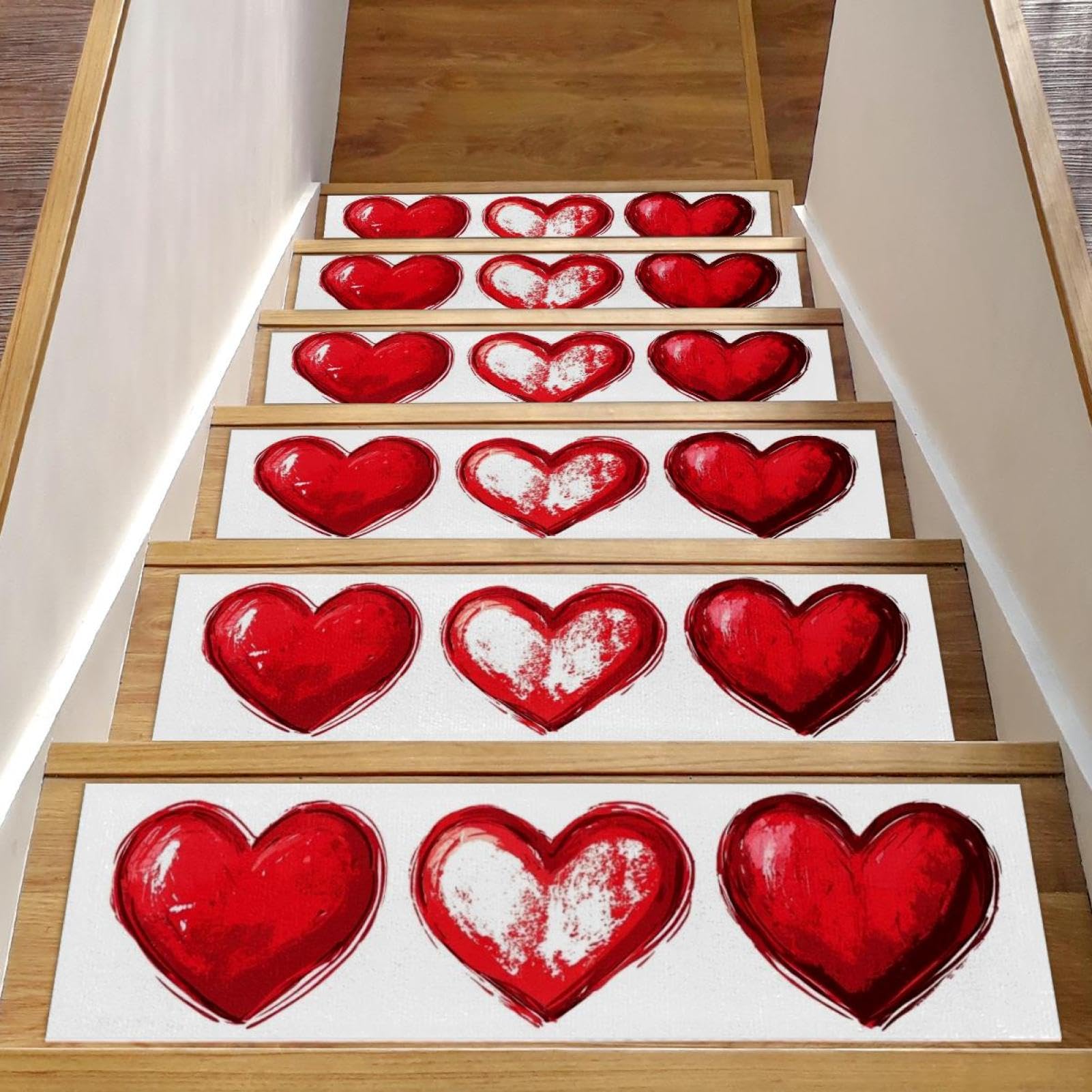 Tapis d'escalier antidérapants pour sécuriser la descente des personnes âgées