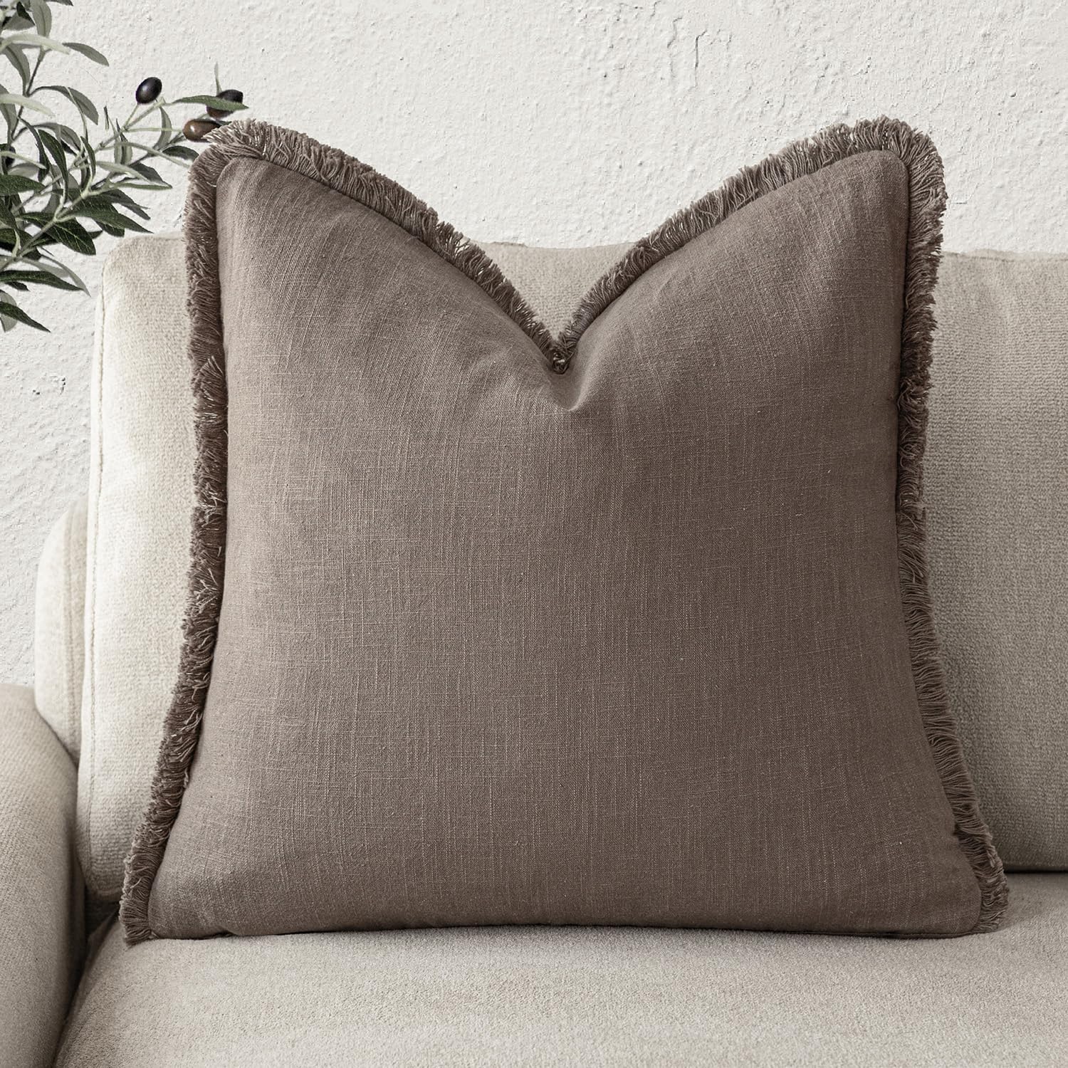 Foindtower Decorative Linen Fringe Throw Pillow Covers Cozy Boho Farmhouse Cushion Cover with Tassels Soft Accent Pillowcase for Chair Sofa Bed Living