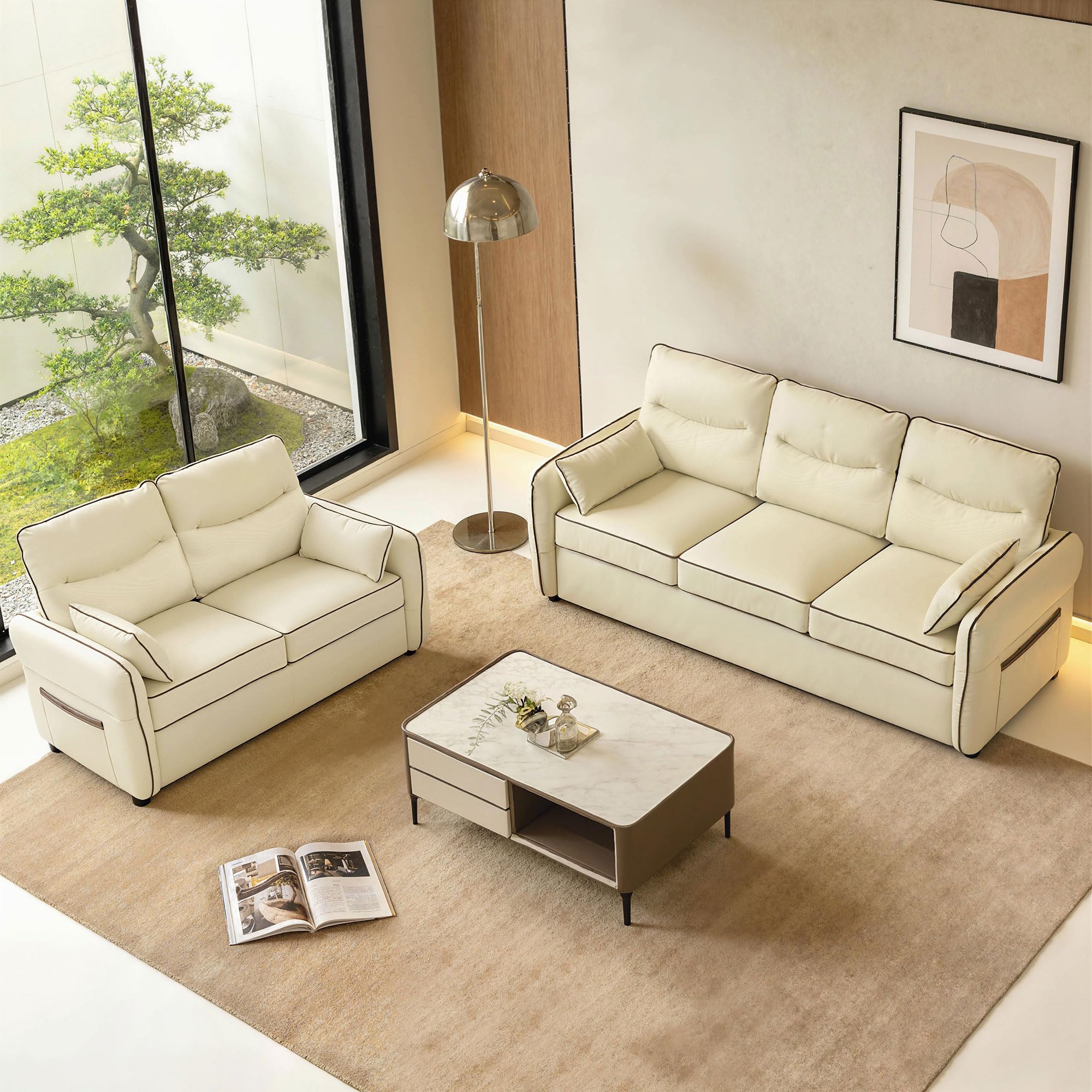 HOMCOM Divano 2 Posti Imbottito in Pelle Finta con Bordo a Contrasto, Divanetto da Salotto con Imbottitura Spessa, 2 Cuscini Rimovibile e Lavabile, Braccioli e Tasche Laterali, 136x81x90 cm, Beige