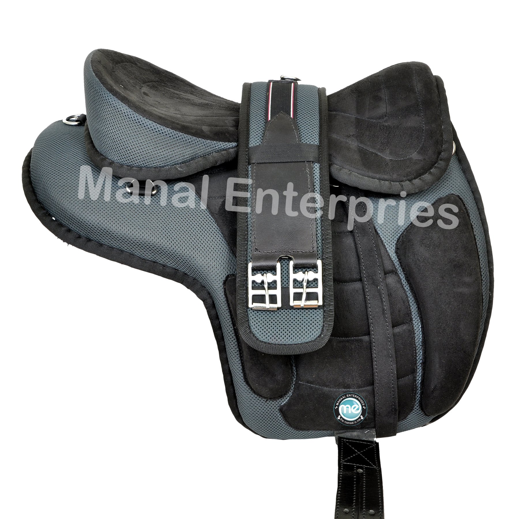 Deen, Enterprises Présente la selle de cheval synthétique Freemax tout usage avec sangle de sangle et sangles en cuir, tailles 35,6 cm à 45,7 cm disponible (siège de 43,1 cm, marron/marron