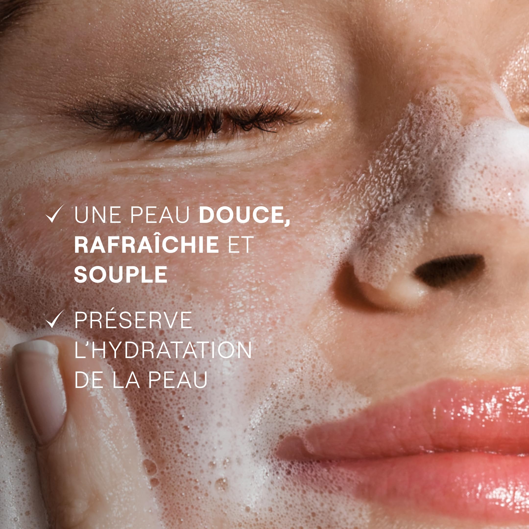 WELEDA - Mousse nettoyante Douceur Hamamélis - Nettoie en prodondeur, préserve l'hydratation de la peau - Peaux normales à mixtes - NATRUE* - Vegan*** - 150 ml