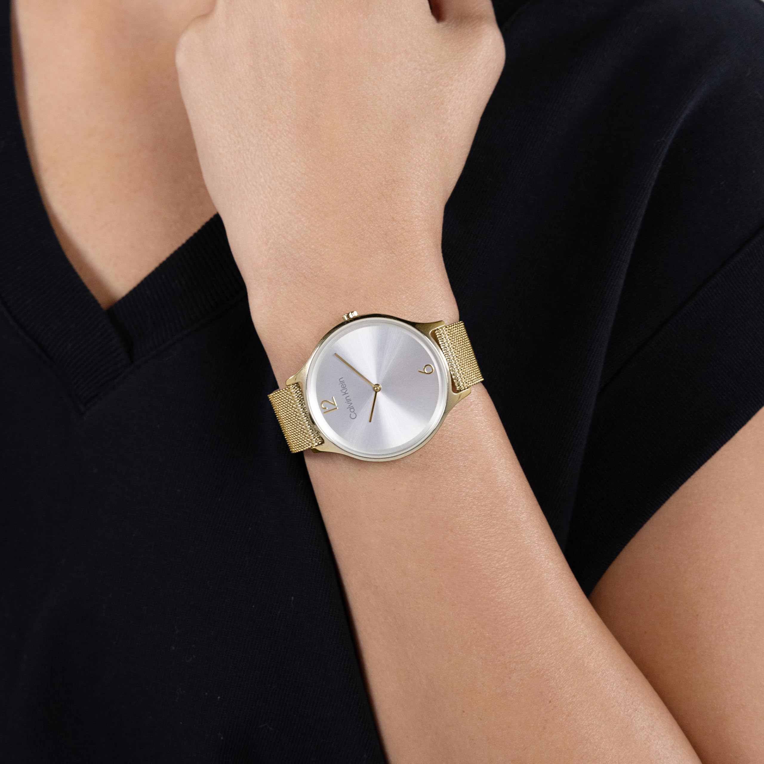 Calvin Klein Orologio Analogico Multifunzione al Quarzo da Donna con Cinturino in Maglia Metallica in Acciaio Inossidabile