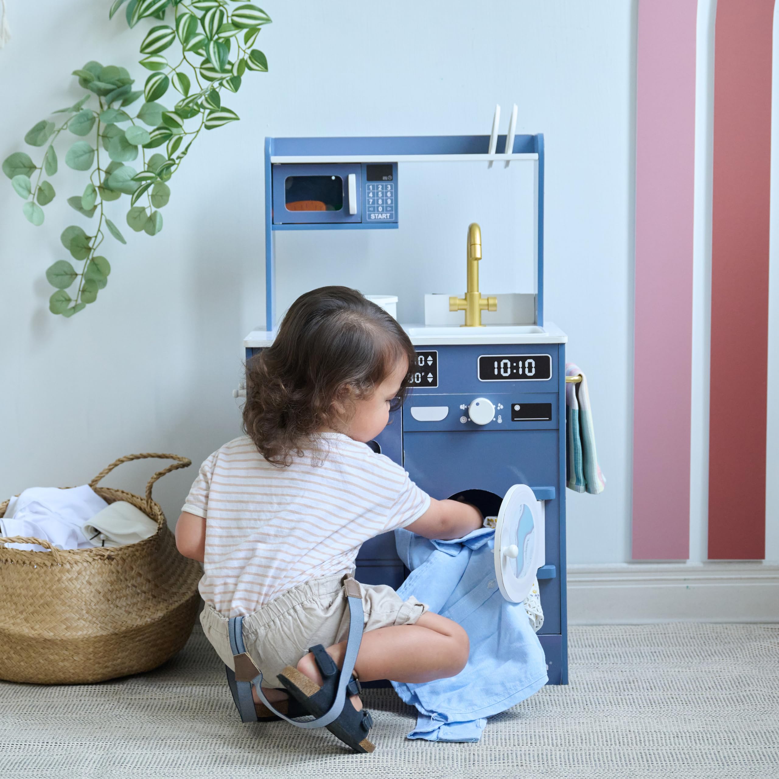 Teamson Kids Cuisine Bleue Little Chef en Bois avec Potager Miniature, évier, Four, Machine à Laver et 9 Accessoires Inclus pour Enfants