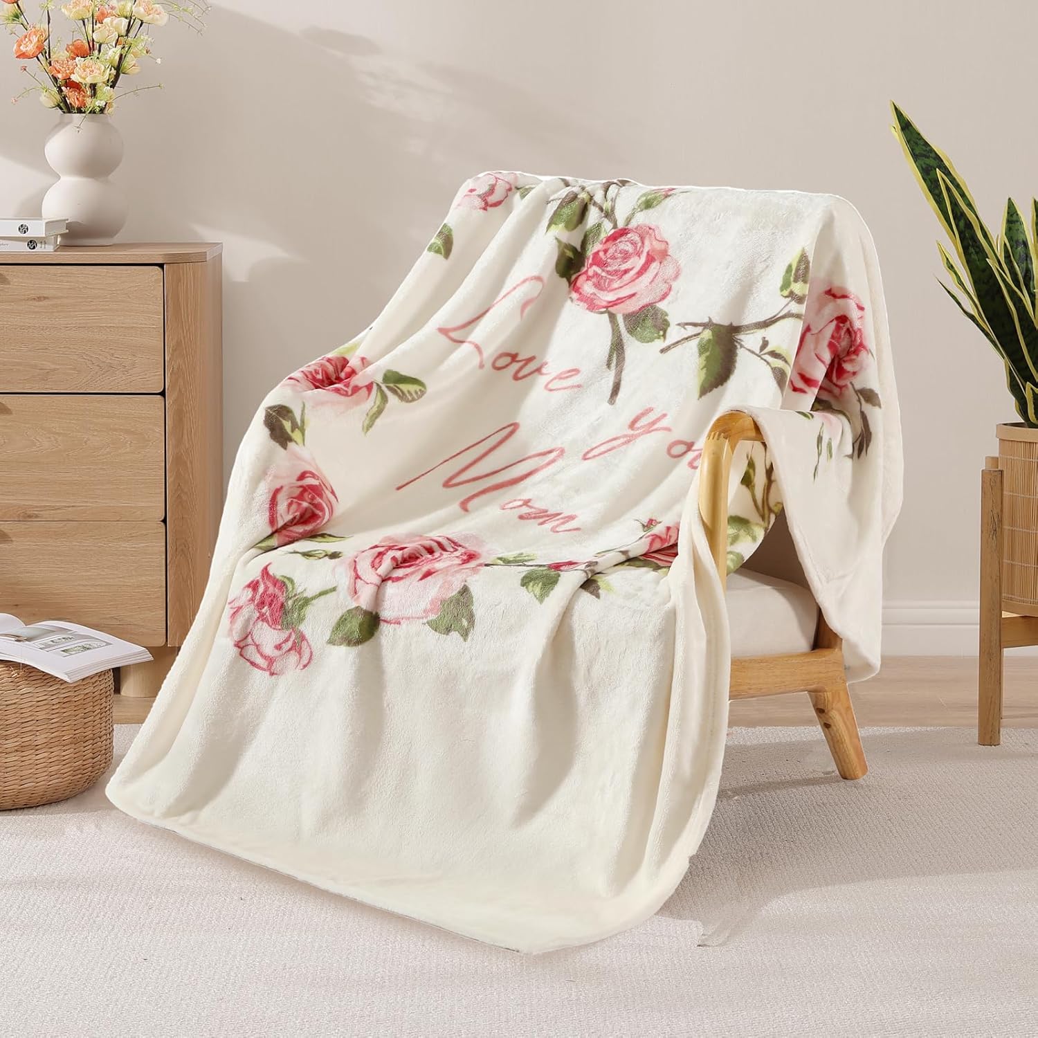 Geniospin Throw Blanket for Mom Birthday Gifts from Daughter Son, Dear Mom Blanket for Women's Day, Super Soft Flannel Throw Blanket for Couch Bed Sofa, Warm and Cozy