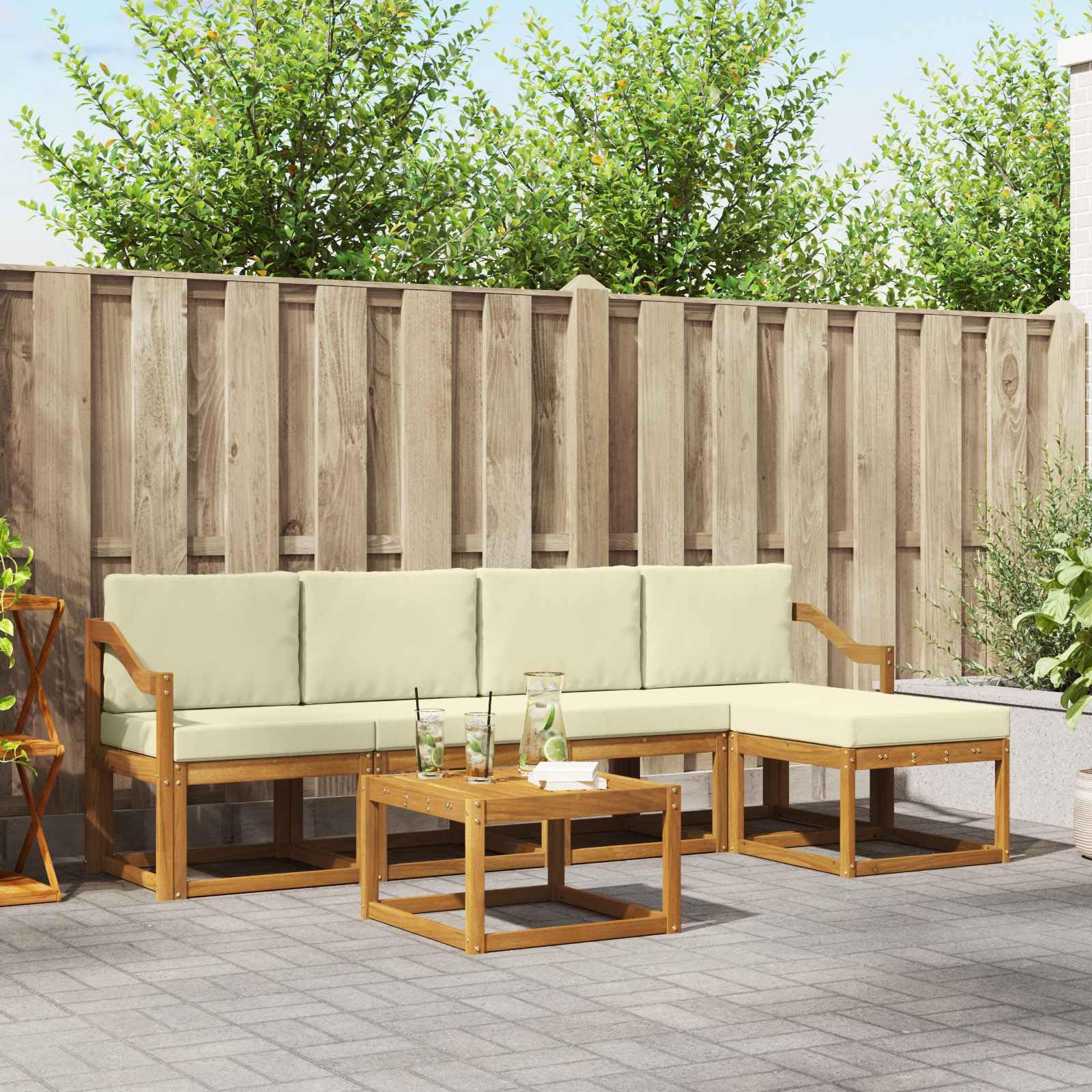 Outdoor-Sofagarnitur 6-teilig mit Kissen aus massivem Akazienholz Natur Creme, inklusive Tisch, Hocker und Armlehnen, wetterbeständig, modernes Latten-Design für Terrasse Balkon Garten