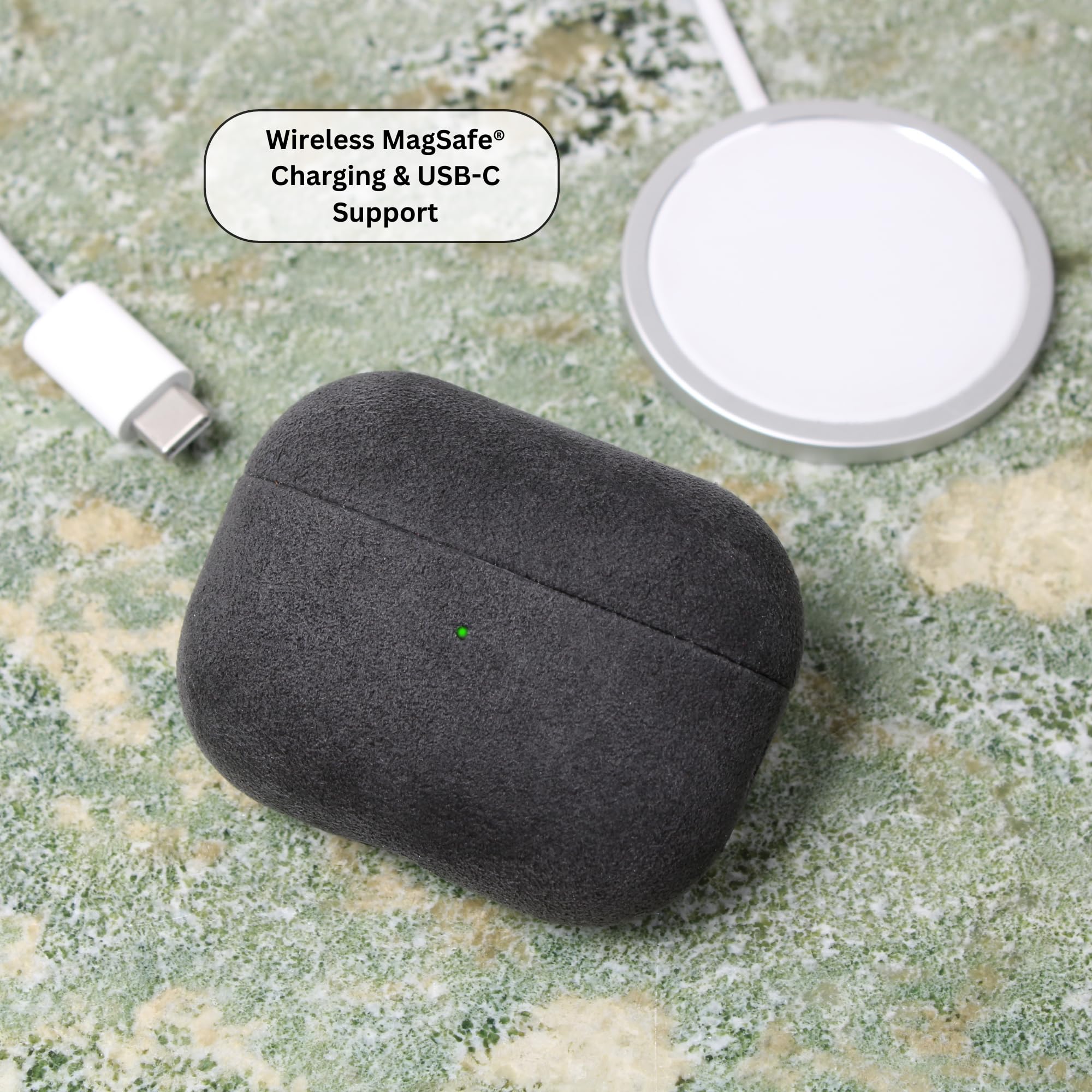 Coque AirPods Pro 3 Compatible Apple en Alcantara, étui de Protection Premium, Protection Case MagSafe Compatible, fabriqué à la Main (Charcoal Grey)