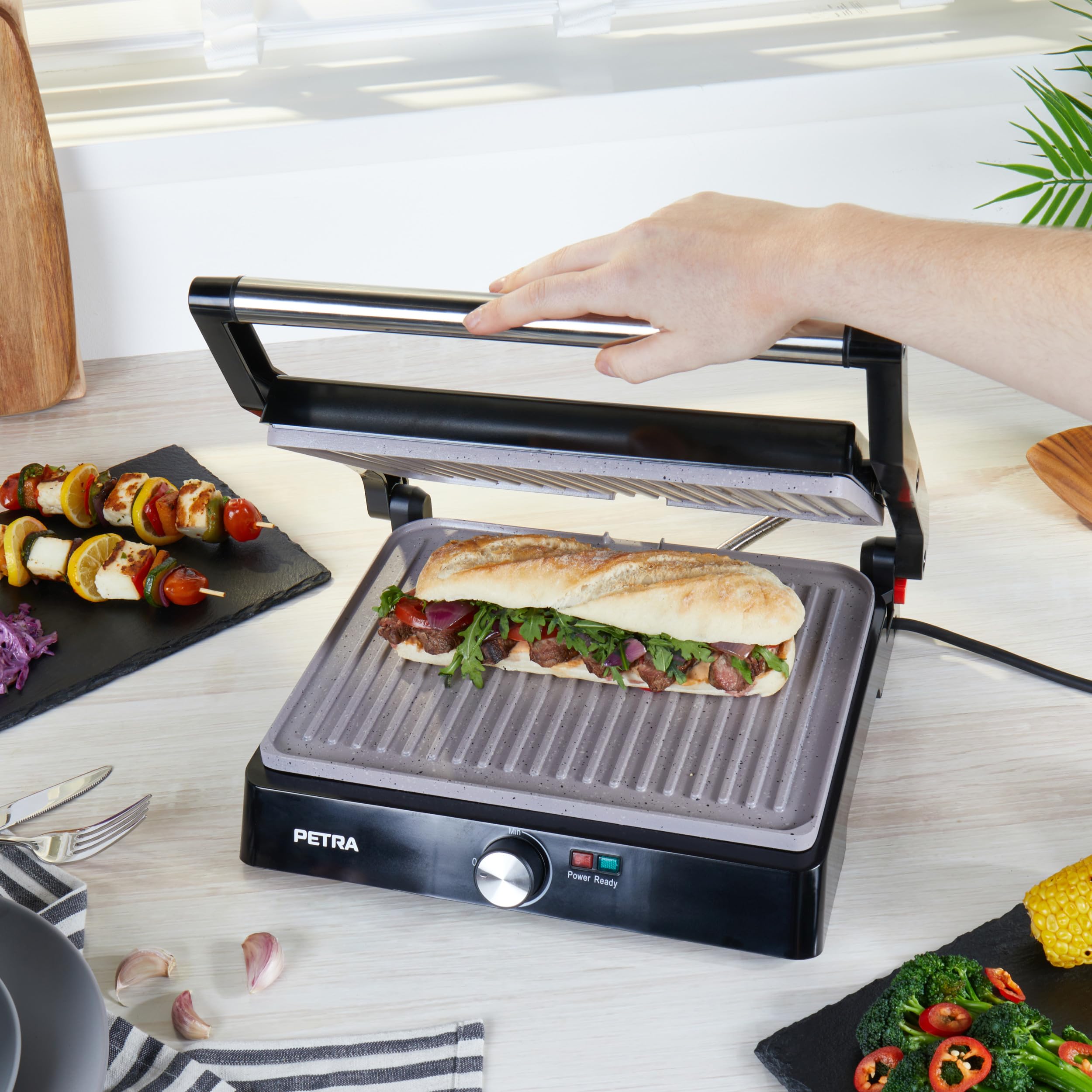 Petra PT4076VDEEU10 Griglia elettrica - Multifunzione presse per panini sandwich, doppia XL 180°, antiaderente, 2 superfici di cottura per verdure, carne e spiedini, non necessita di olio, 2200 W