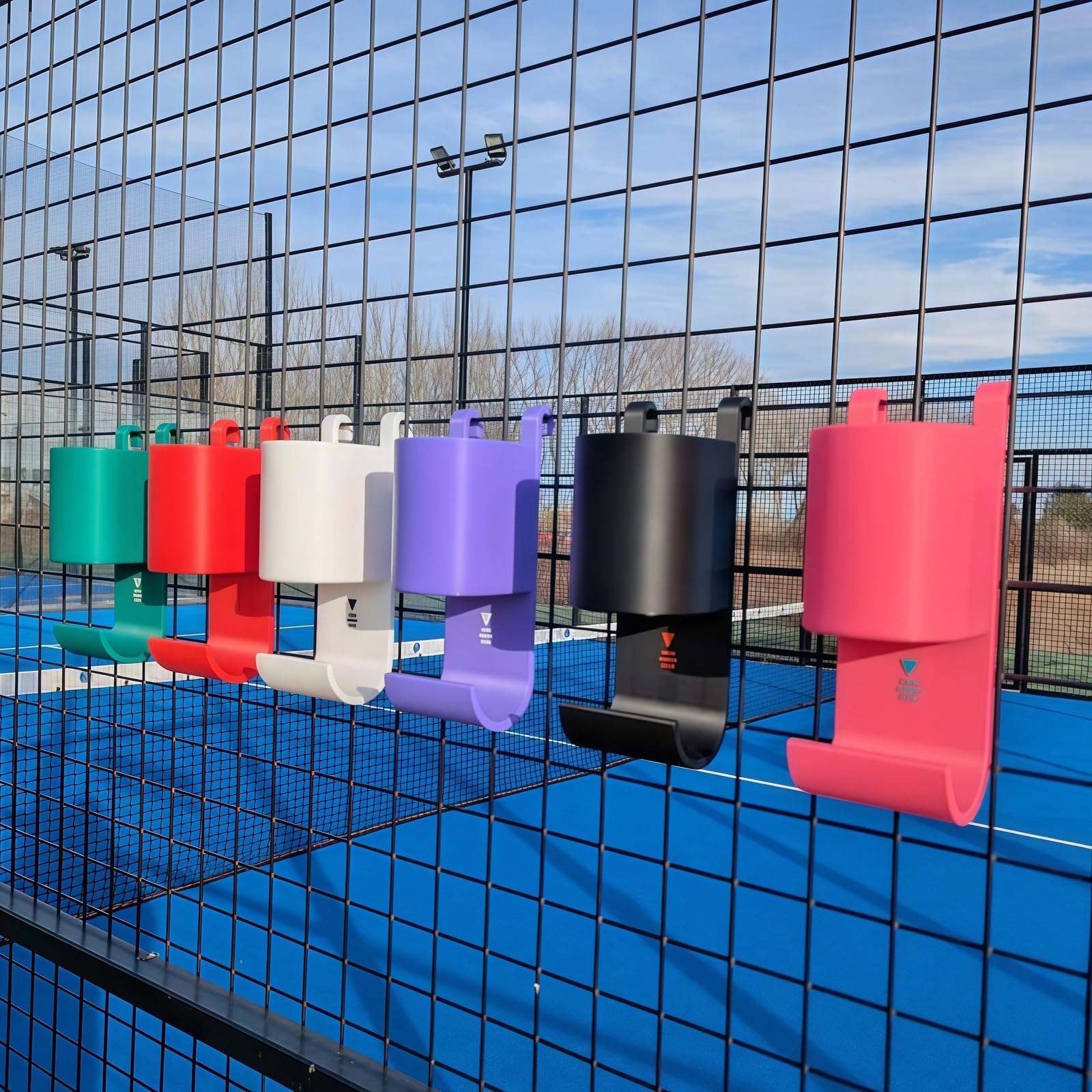 Portaborraccia e portasciugamani da tennis con paddle tennis, organizer laterale per tennisti, porta bottiglie, mantiene l'attrezzatura pulita e organizzata, accessorio essenziale per il supporto per