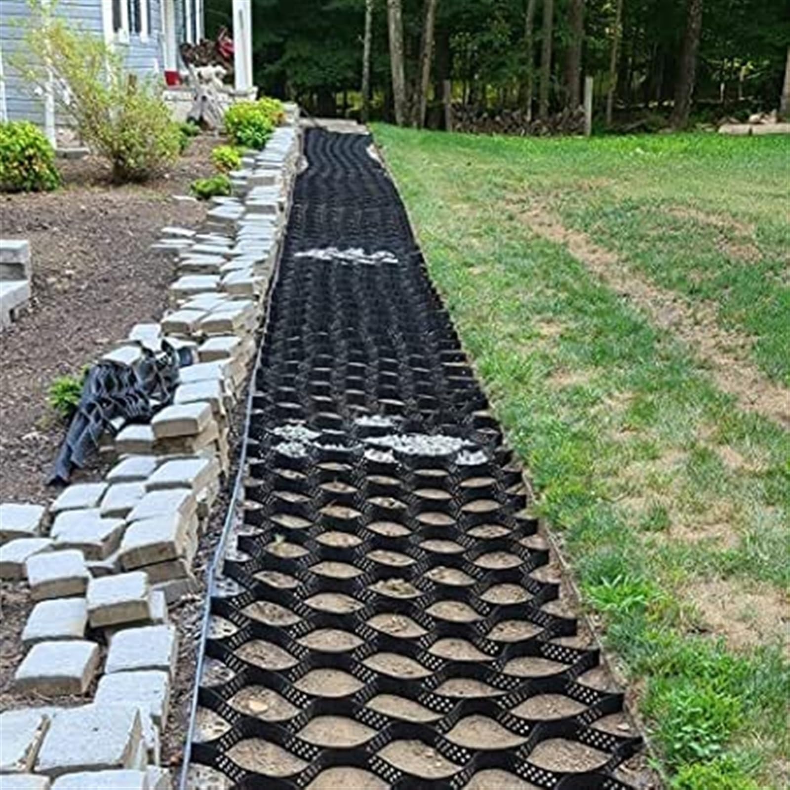 QYMYOZ Geo Grid Driveway Stabilization Grids - 2" Depth Expandable Ground Stabilizer for Landscaping, Parking Lots, Gardens & Sloped Driveways (1x9m / 3.3x30ft)