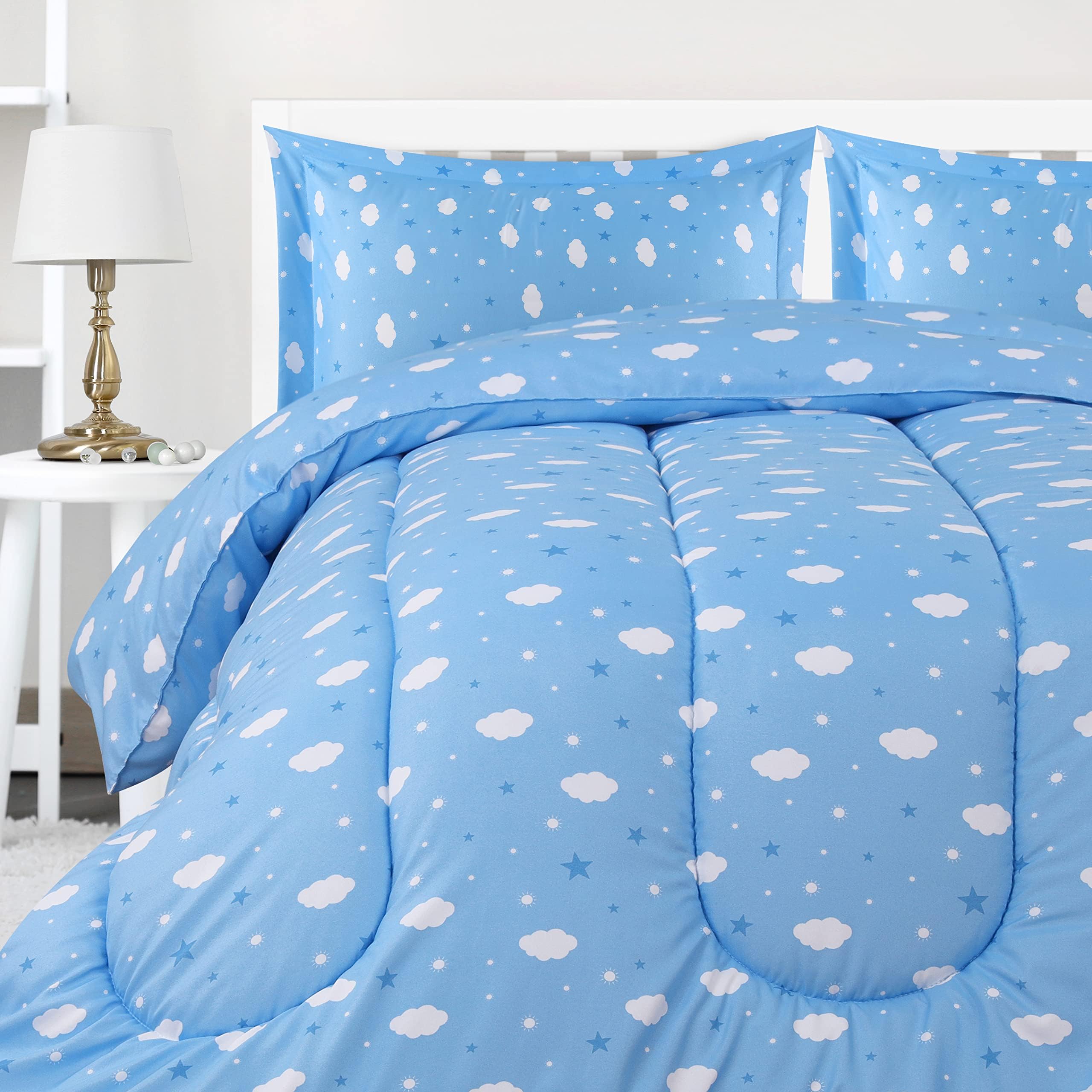 Utopia Bedding All Season Cloud Comforter Set with 2 Pillow Cases - 3 Piece Soft Brushed Microfiber Kids Bedding Set for Boys/Girls – Machine Washable (Twin/Twin XL)
