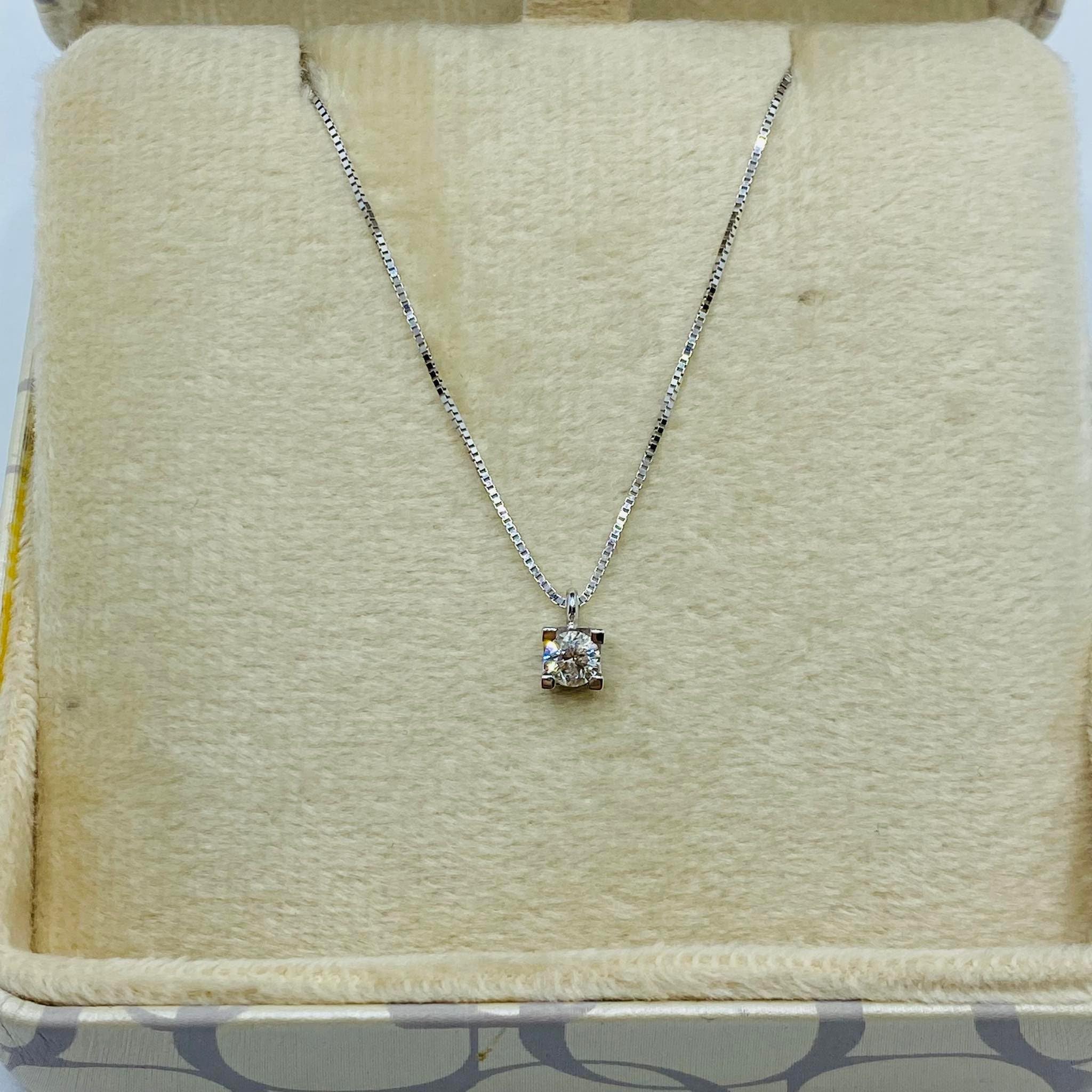 Girocollo donna punto luce DonnaOro con diamante Ct 0.17 dhpl7173.017
