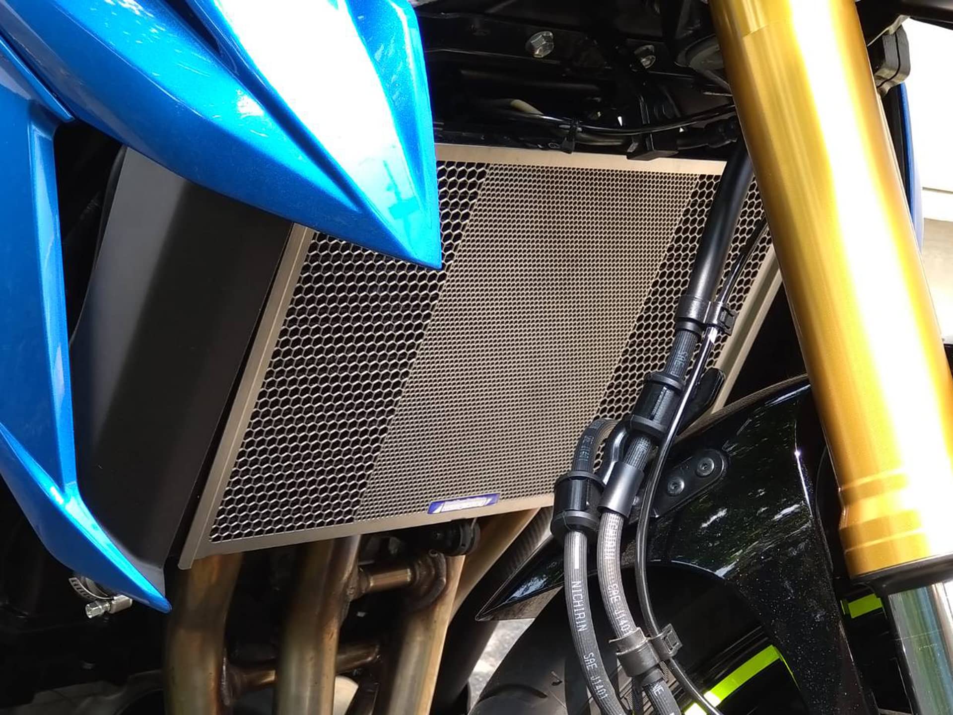 GSX-S750 Etching Factory ラジエーターガード Webike | ETCHING FACTORY エッチングファクトリー GSR750／GSX-S750用