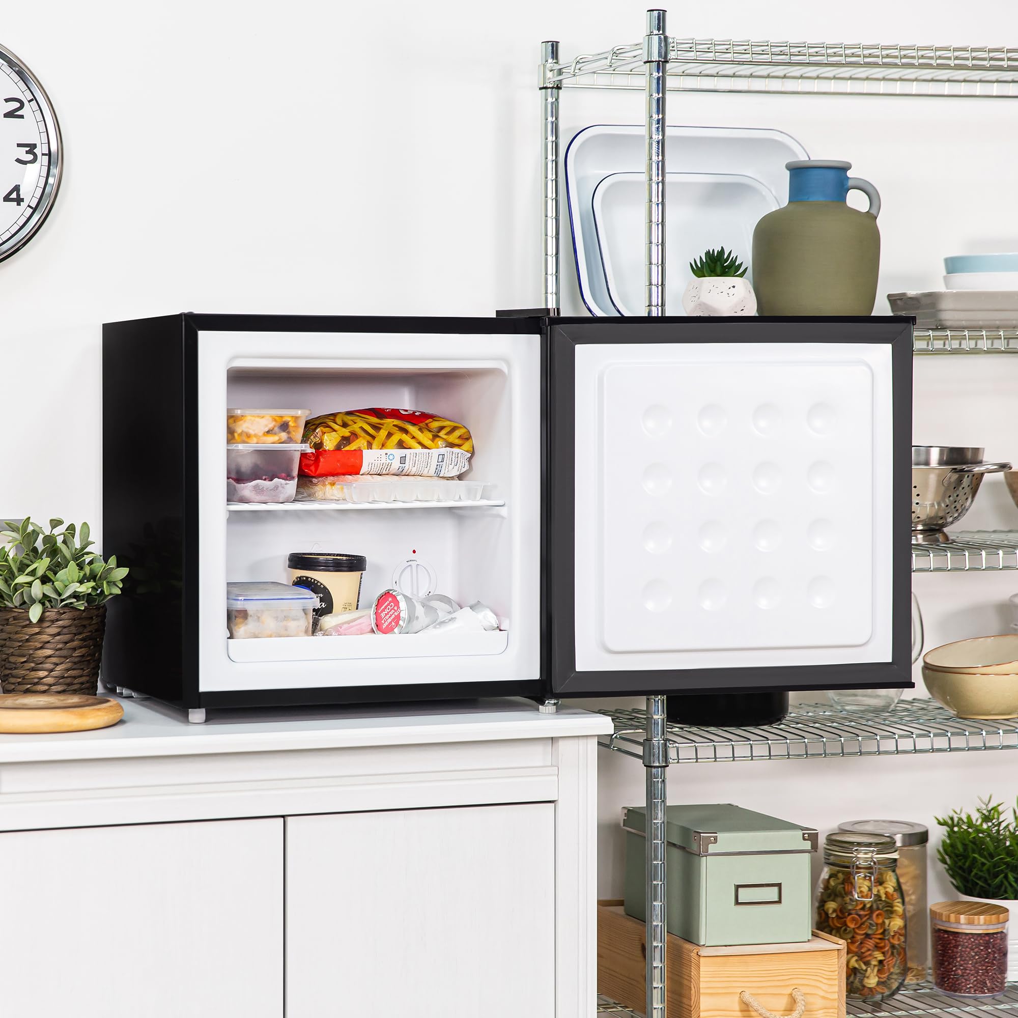 Abode Table Top Mini Freezer Black Freestanding 31 Litre Capacity with Reversible Door, 4 Star Freezer Rating, Adjustable Feet & 1 Wire Shelf ATTFZ0E1B (Black) — view 4