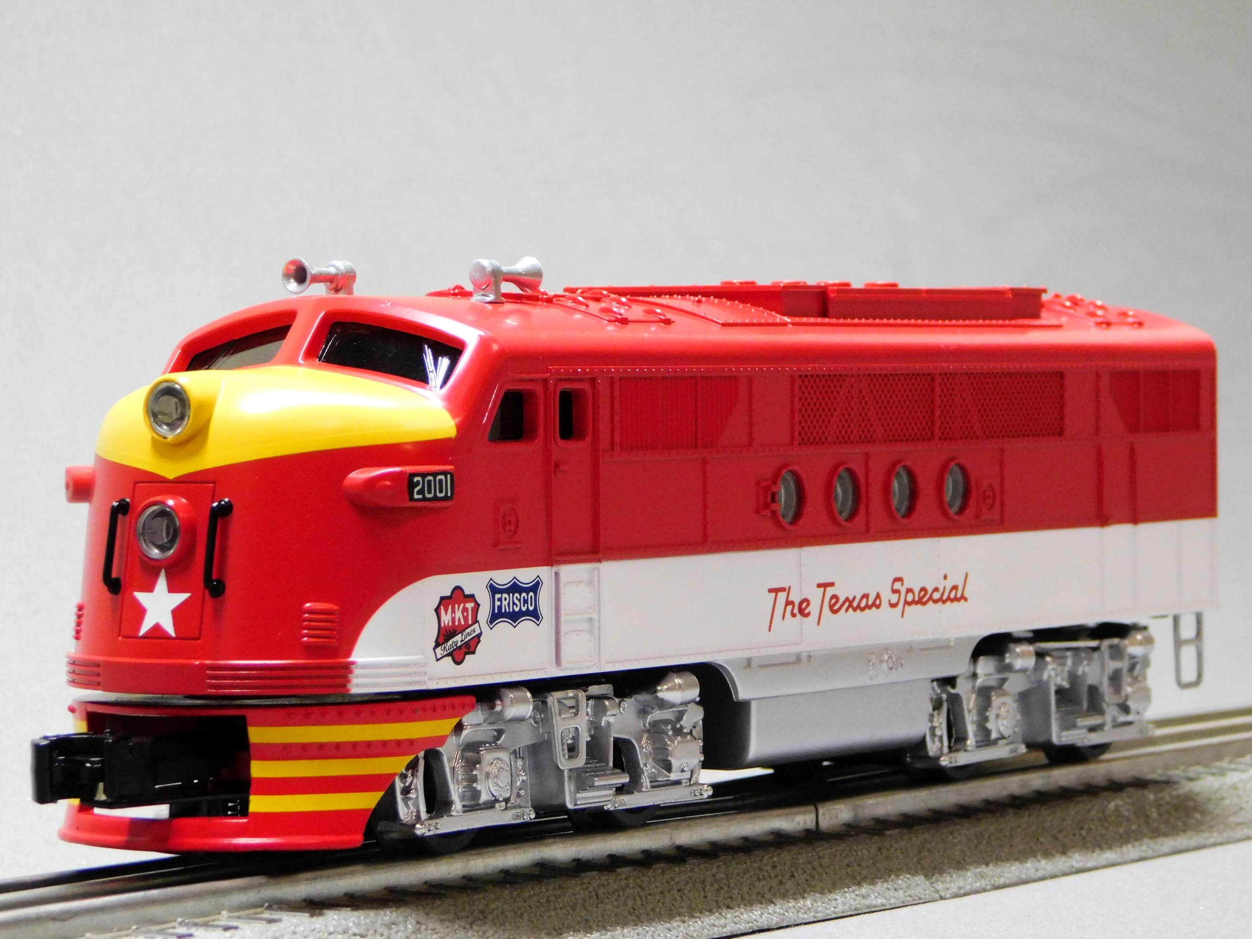 Lionel Texas Special FT #2001 Non-Powered (Dummy) Diesel Engine 2434239
