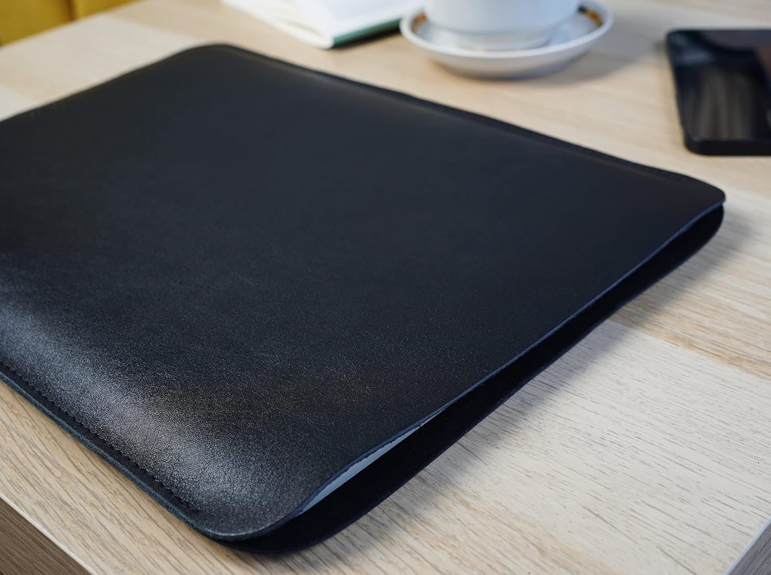 Genuine Vintage Leather Sleeve case for 13-inch MacBook Air/Pro 2018-2025 M1 M2 M3 A2337 A2179 A1932 / 13 MacBook Pro M1 M2 M3 /A2338 A2251 A2289 (2018-2025) (Vertical, Black) - Image 5