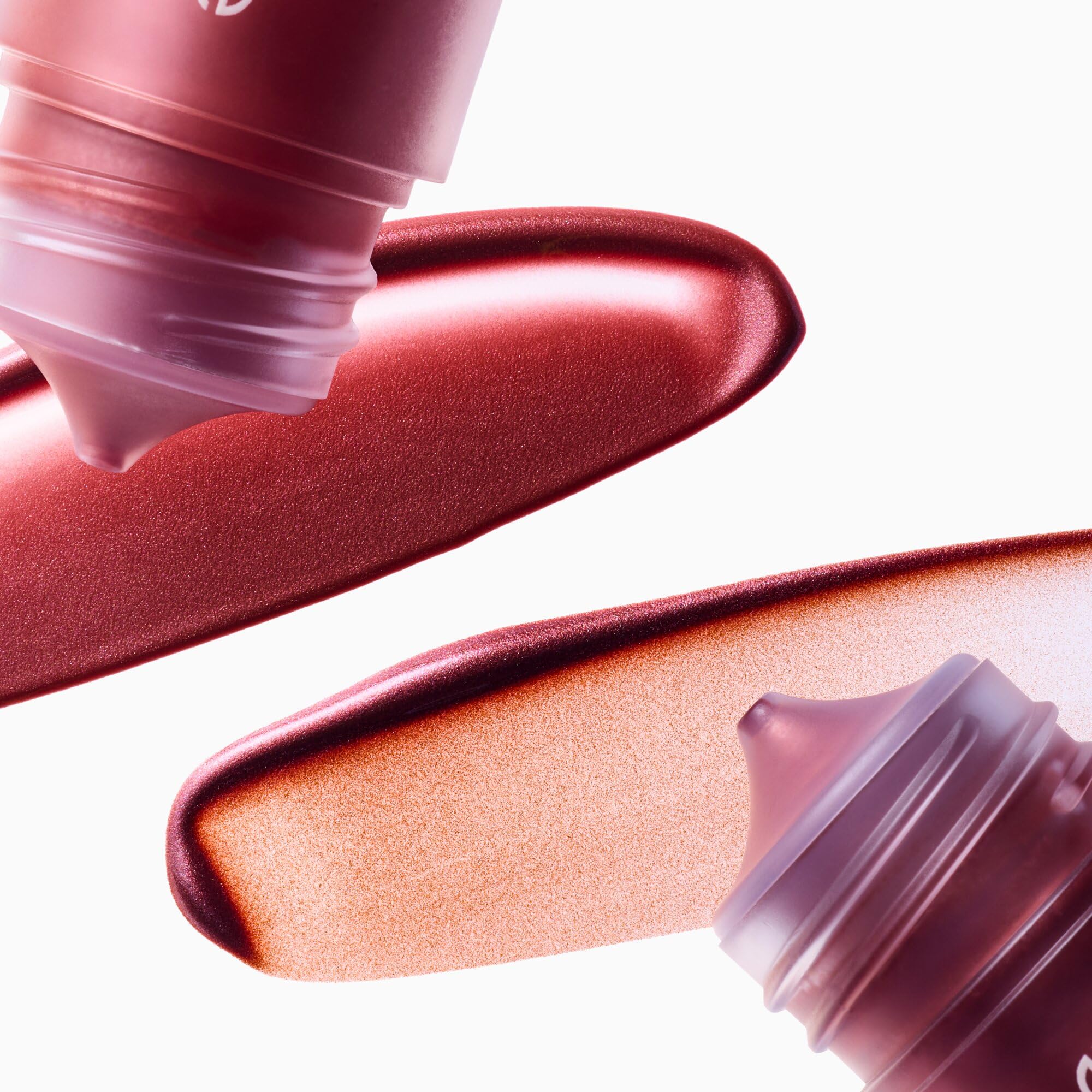 Catrice Rozświetlający róż do policzków w płynie SOFT EMBRACE Liquid Shimmer Blush, mieniący się (7.8ml)
