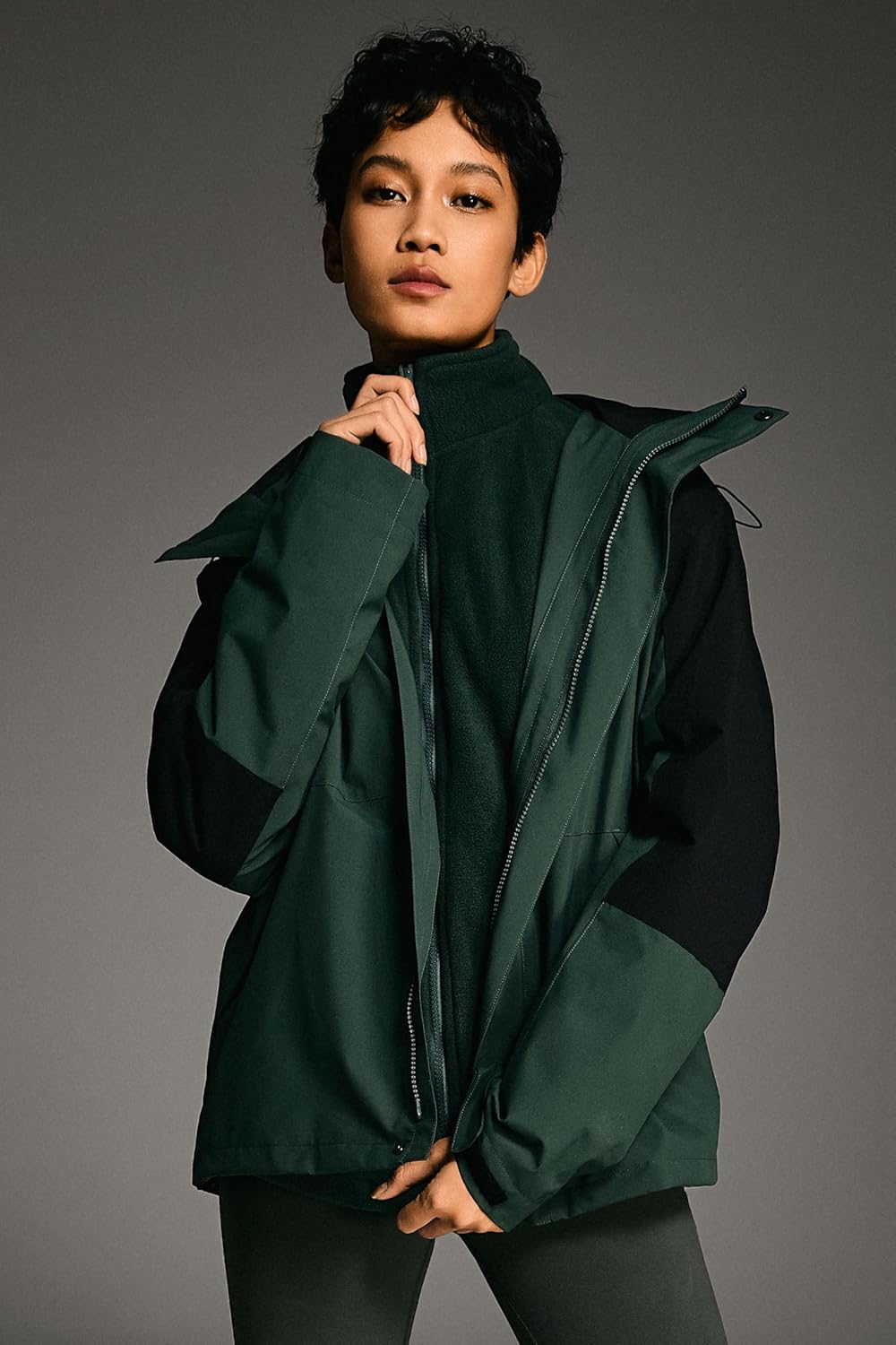 Orolay Women's Hooded Winter Ski Jacket 3 in 1 Waterproof Warm Coat Fleece Mountain Hiking Windbreaker - Image 3