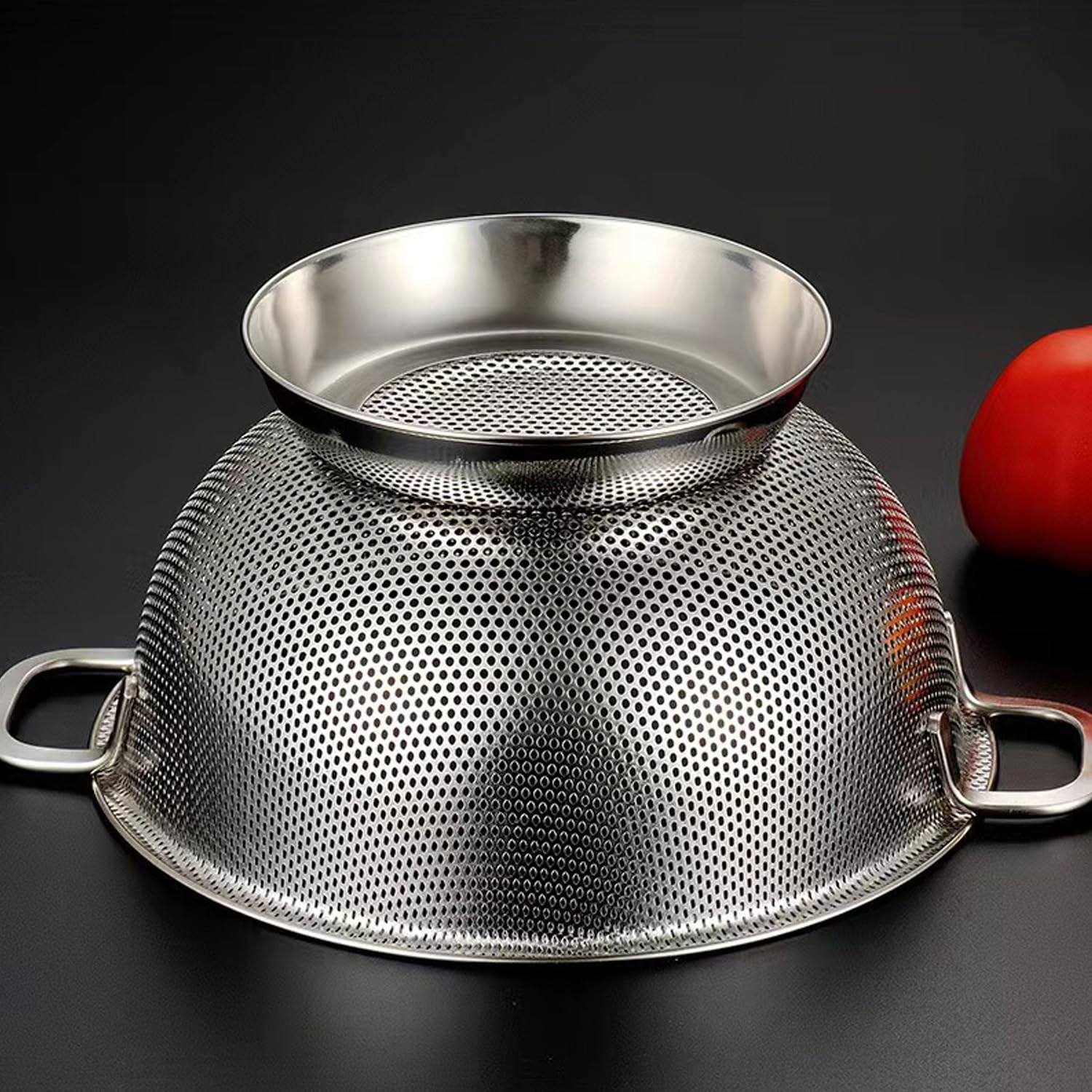 Scolapasta Microforato in Acciaio Inox Ø 28,5 cm Filtro Professionale con Manici Heavy Duty e Autodrenante Solido Anello Base Scolapasta per Quinoa, Cereali, Riso, Frutta, Verdura e Pasta
