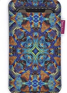 Bertoni - Funda para teléfono móvil de fieltro compatible con iPhone 12/11/11 Pro/X/XS, Galaxy S21/S21+/S20/S20 Plus/S10/S9/S8, funda para teléfono de diseño acentuado negro (10 x 17,5 cm) (Barcelona)