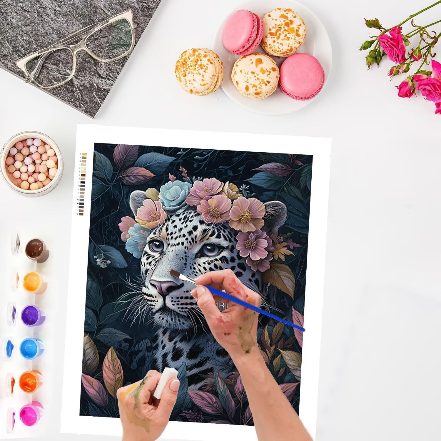 WEISHIWE Malen nach Zahlen Erwachsene Leopard mit Blumen, 70x90cm x-399 | Handgemalt Ölgemälde Kit für Mädchen Jungen ab 7 8 9 Jahre, Rahmenlos, für die Wanddekoration zu Hause, DIY Acrylmalerei