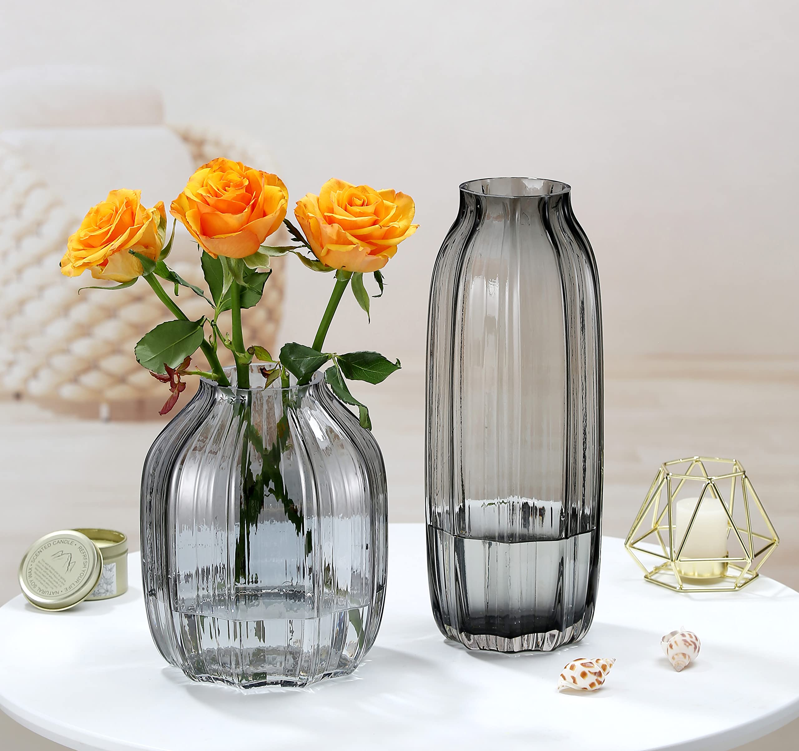 Vase en Verre Noir et Gris pour Fleurs, Haut en Forme de Bourgeon Gris foncé, H 32 cm, Design Simple rayé pour décoration de Sol de Maison, décoration de Ferme, Centre de Table, Table Basse