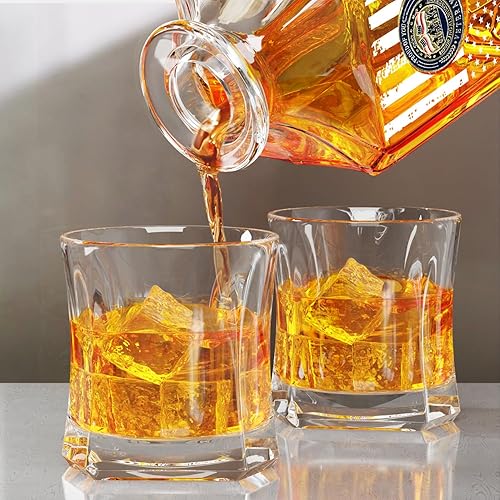 Miniatura 35 de Decantador de whisky grabado con la bandera estadounidense We The People, juego de decantador con 2 vasos para licor, whisky, bourbon o vino, regalo