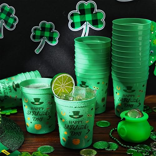 Miniatura 4 de Meanplan 30 vasos de plástico para fiesta del día de San Patricio, vasos desechables de trébol, vasos de la suerte verdes para bebidas de cerveza,