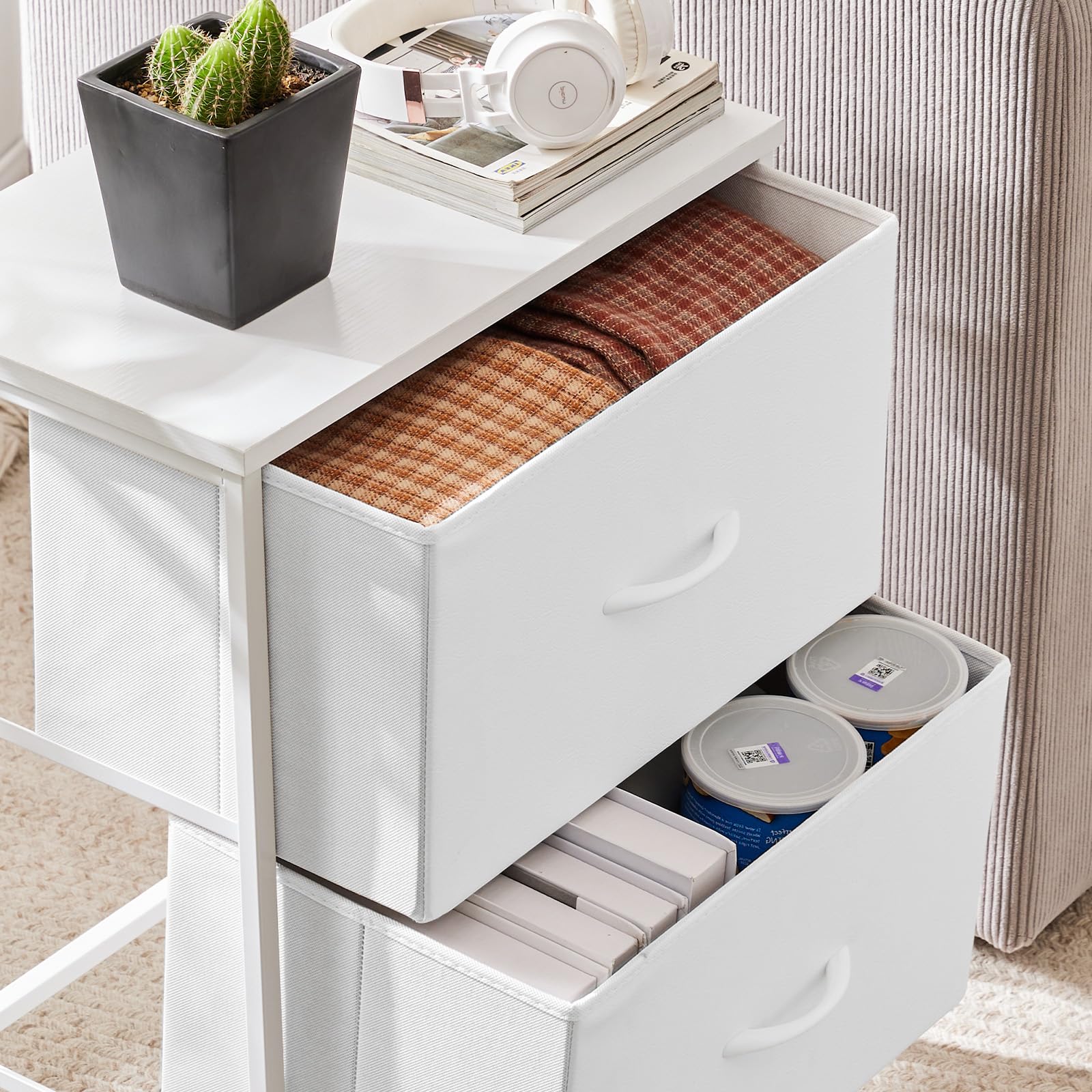 DUMOS Kommode mit Schubladen - kommoden & Sideboards für Schlafzimmer Geeignet, Komodenschrank mit 2 Schubladen, Stoffkommode mit Stabilem Stahlrahmen, Ideal für Schlafzimmer, Wohnzimmer (Weiß)