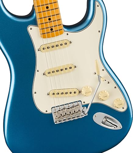 Amazon _ Fender エレキギター American Vintage II 1973 Stratocaster®, Maple Fingerboard, Lake Placid Blue ハードケース付き _ エレキギター _ 楽器・音響機器