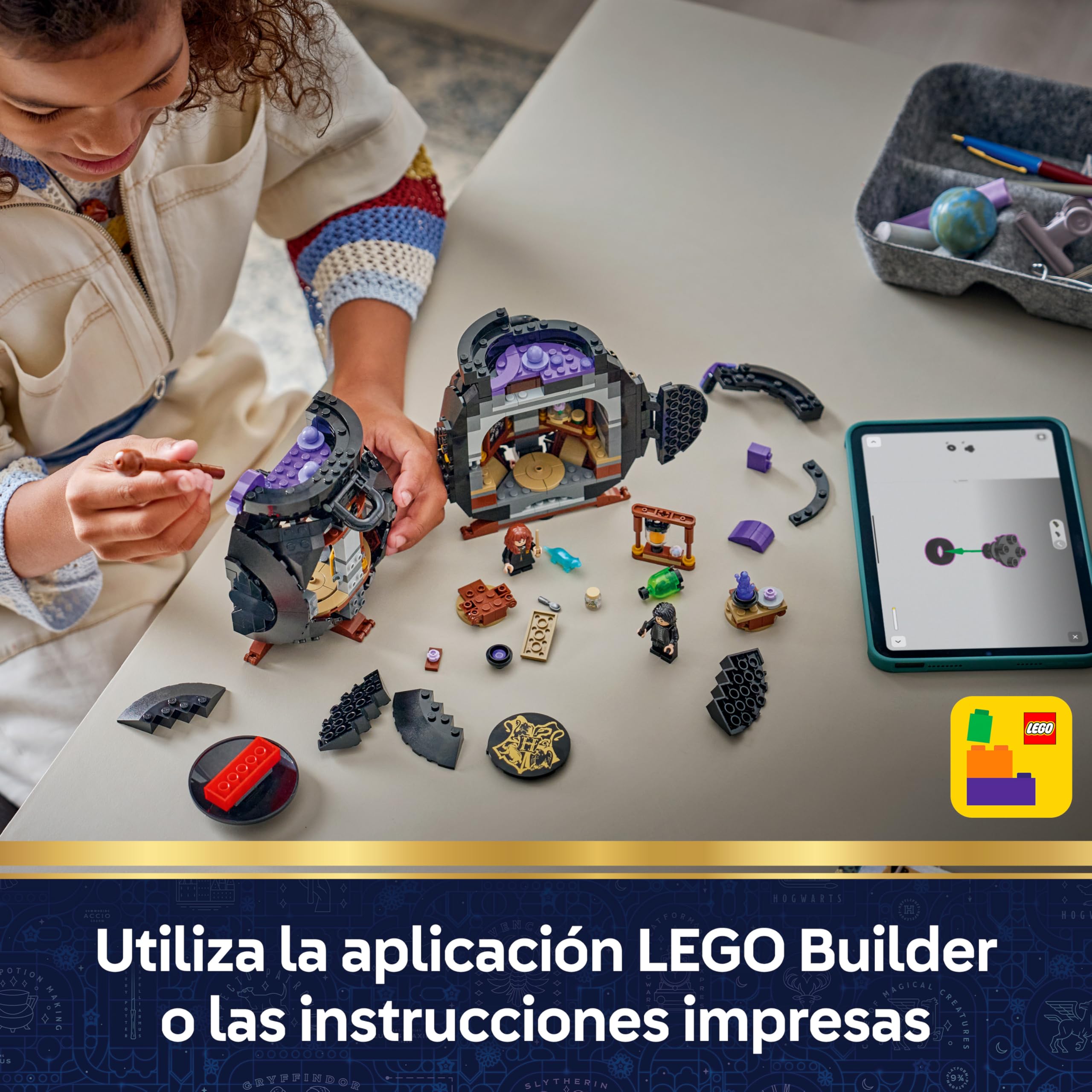 LEGO Harry Potter Caldero: Aula de Pociones Secretas - Decoración para el Dormitorio - Juguete de Colección - Minifiguras de Patronus, Hermione y Snape - Regalo para Niñas y Niños de 10+ Años - 76464 — view 7