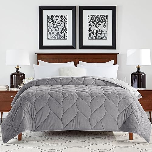 Waverly Acogedor edredón reversible gris alternativo de plumón  microfibra invertida a una felpa acogedora, relleno alternativo de plumón