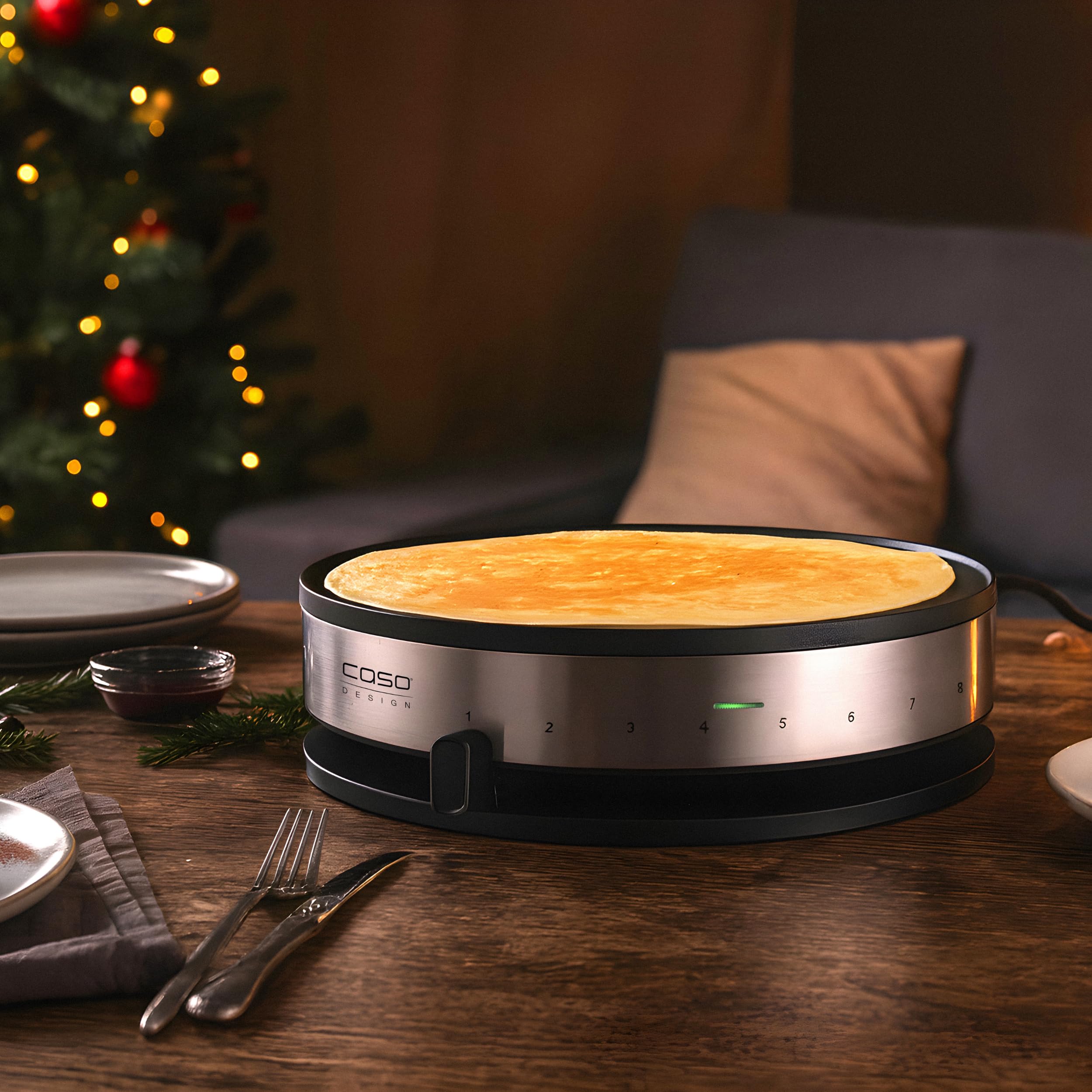 Caso 2930 cm 1300 Design Crêpes maker avec surface de cuisson Extra Large, diamètre 33 cm, 1300 W, Noir, Argent