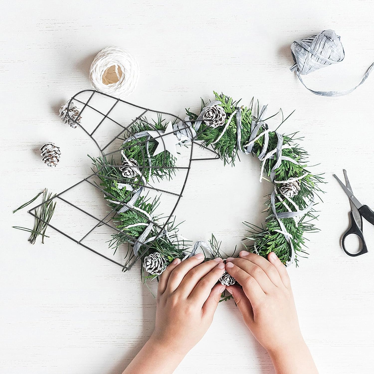 Garland Decoration Horse Head Wire Wreath Frame for DIY Ornaments Home Accessories Decor Base Greenery Decor Holders Wreath Rings Tie Racks Xmas Ring Hoop Decorative Wedding Iron