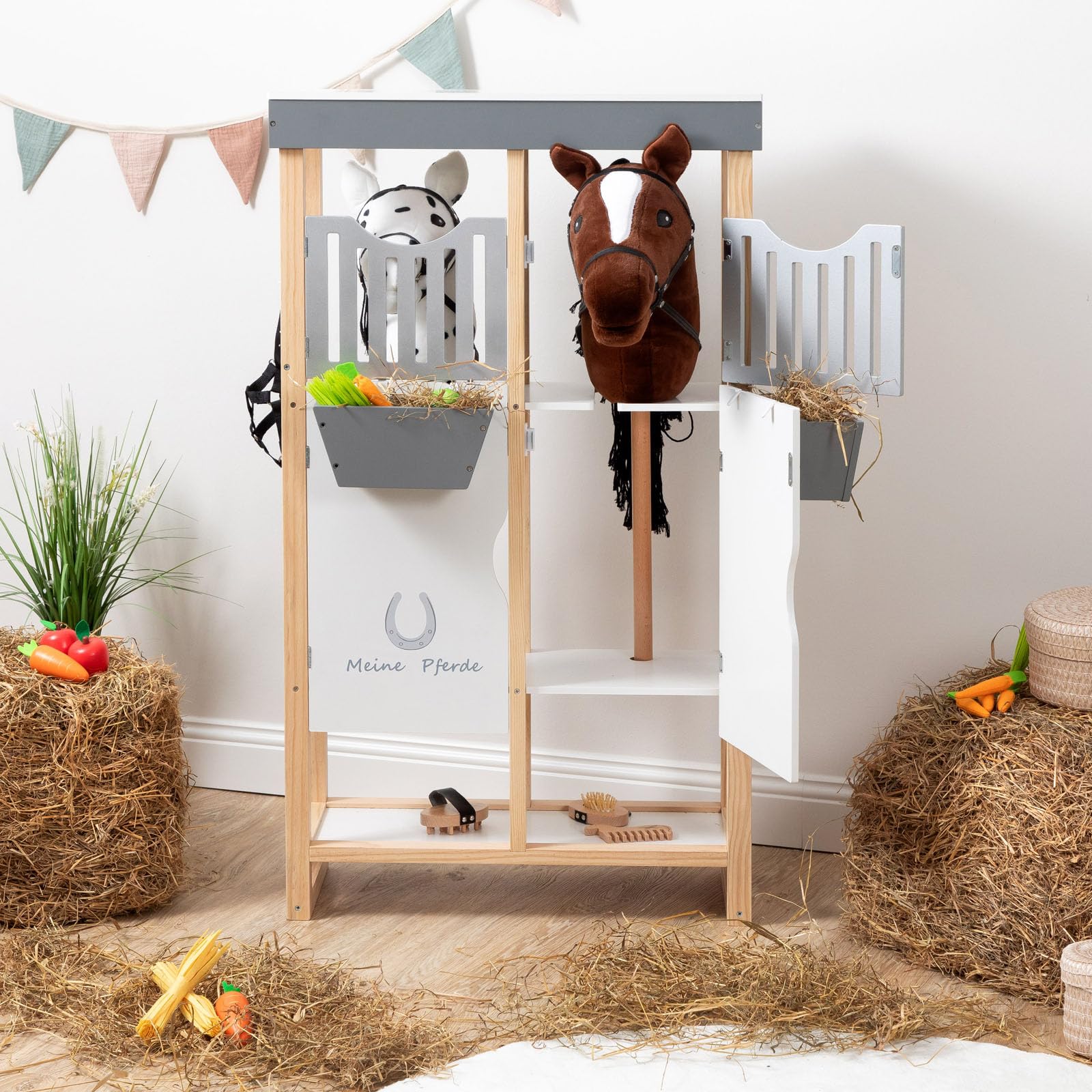 ELLA & PIET® Hobby Horse Stall Shelty aus Holz mit 2-teiliger Stalltür (Holz-Weiß) Pferdestall