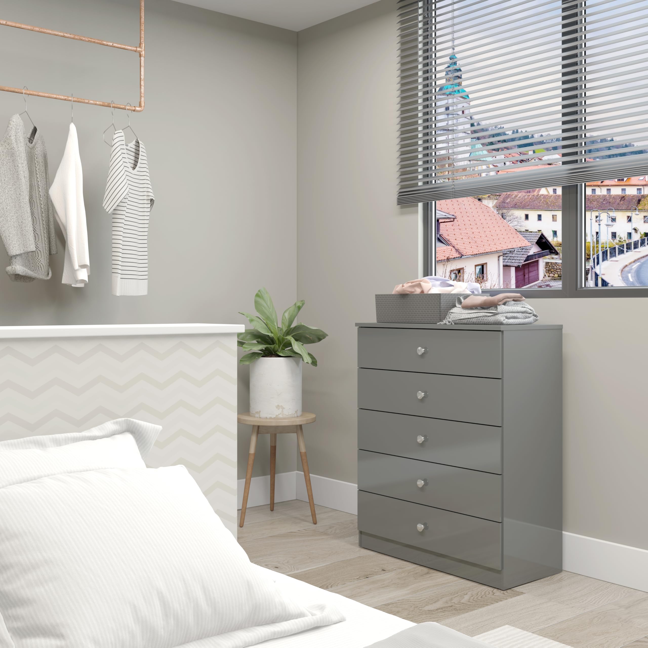 Seconique Denver 5 Drawer Chest Of Drawers Grey Gloss