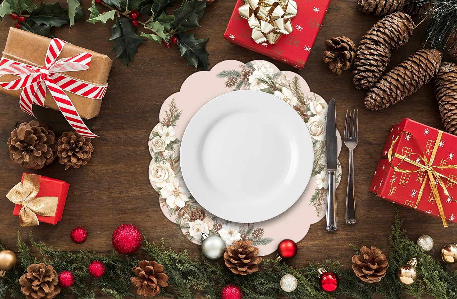 G.R.I Christmas Paper Placemats 50 Pcs 13.5" Round Disposable Scalloped image 2